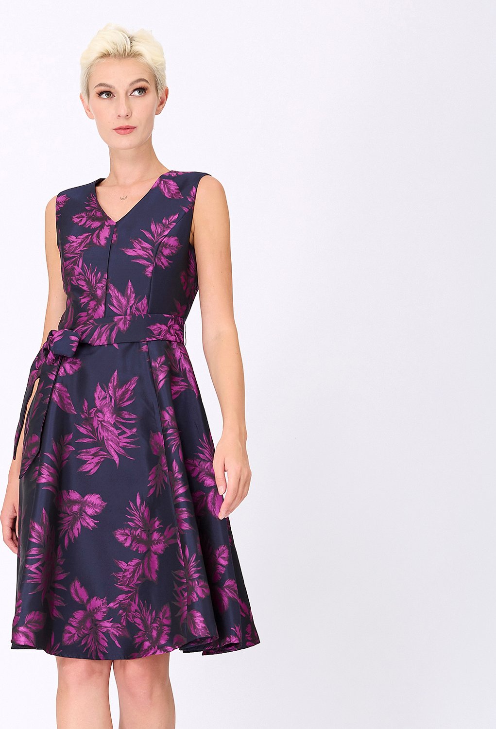 Skaterkleid aus geblümtem Brokat