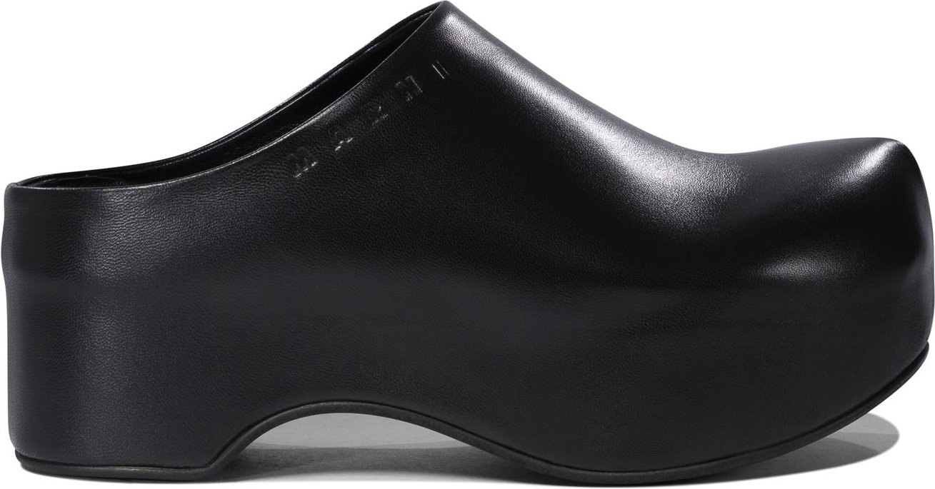 Schwarze Gummi-Slipper