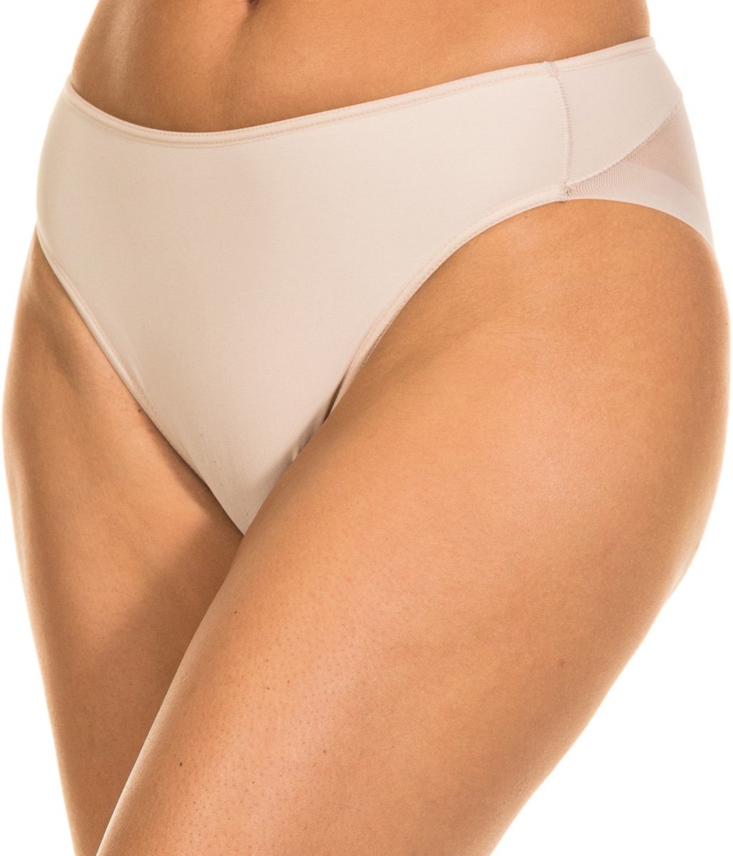 Tanira Effekt-Tanga Braguita