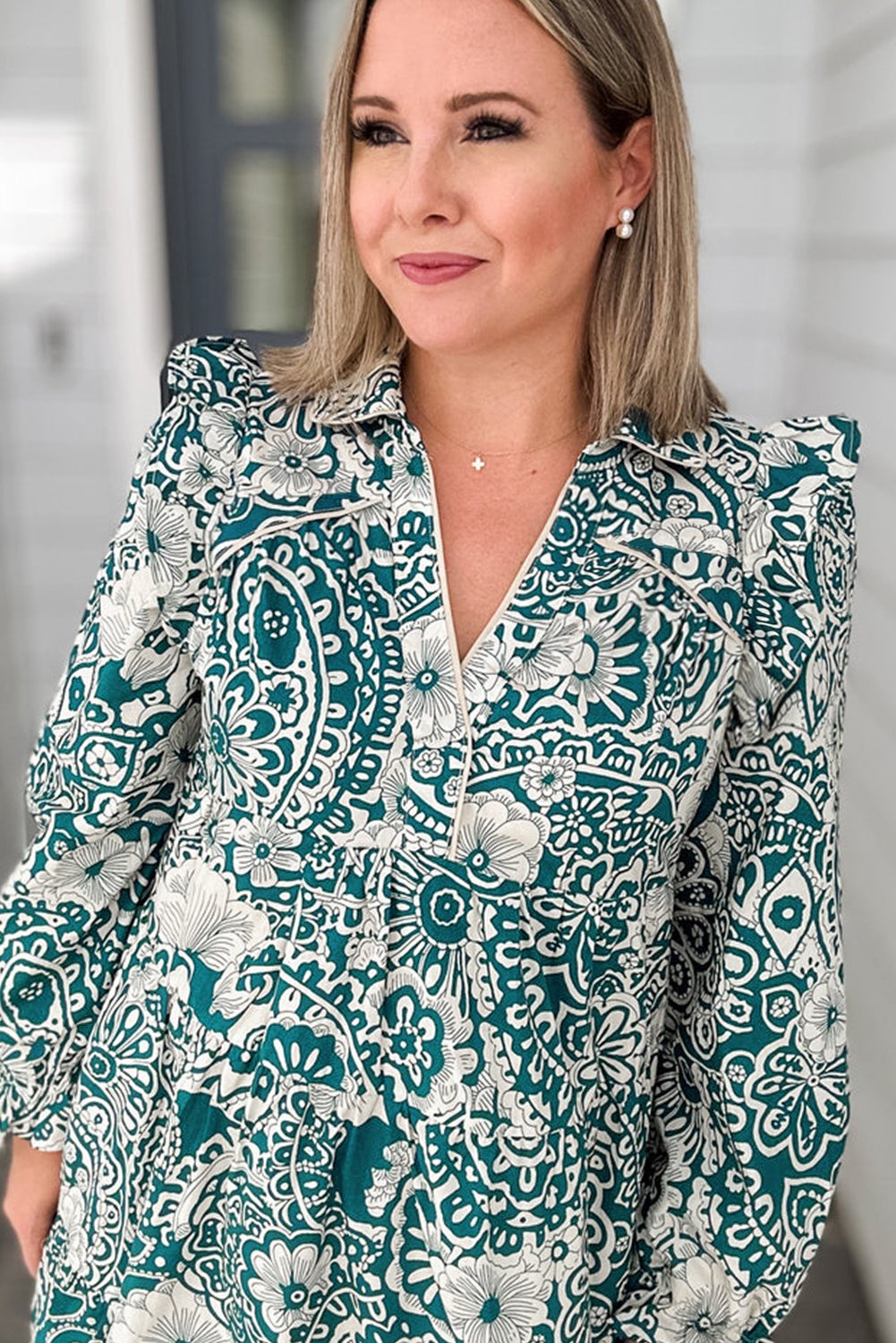 Blumen-Paisley-Kleid in Übergrößen