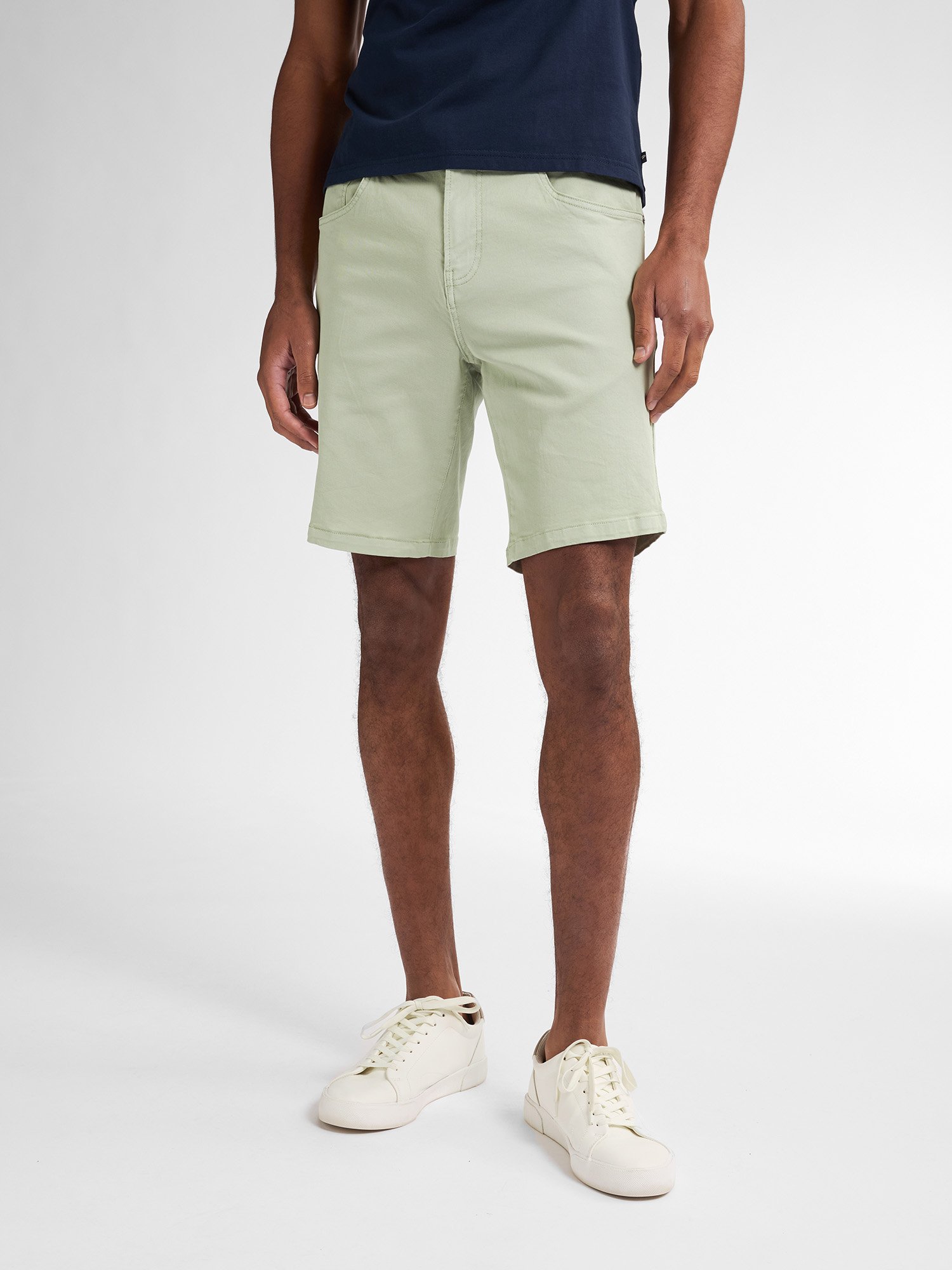 Petrol Industries - Farbige Denim-Shorts Stingraypark Herren - Grün