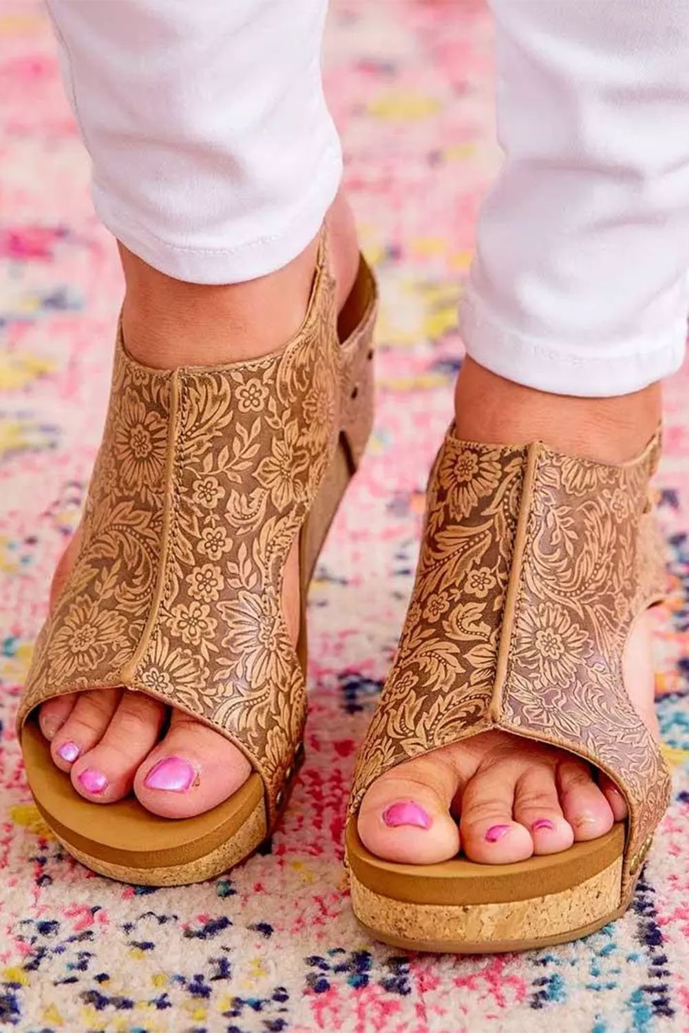 Blumen-Präge Wedge Sandalen