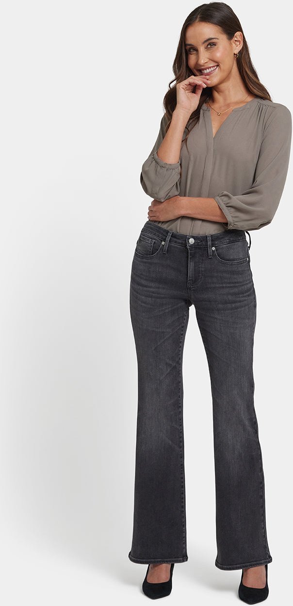 Ava Schlagjeans | Gloomy Marais