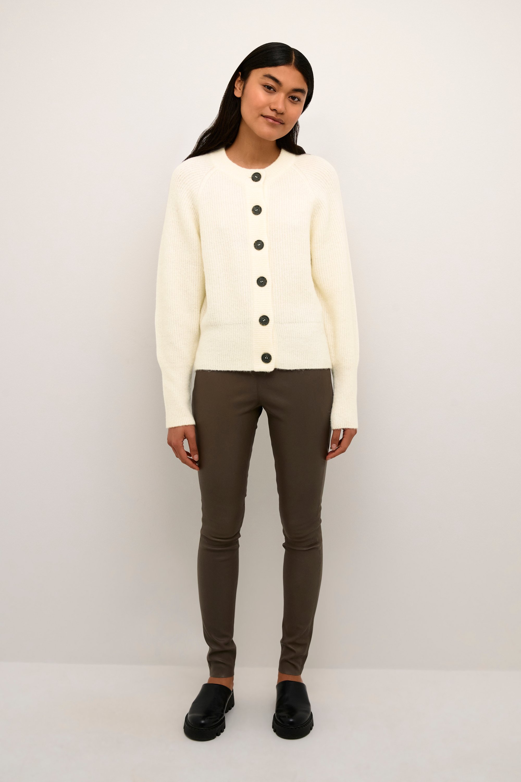 Strickjacke Classic fit cream