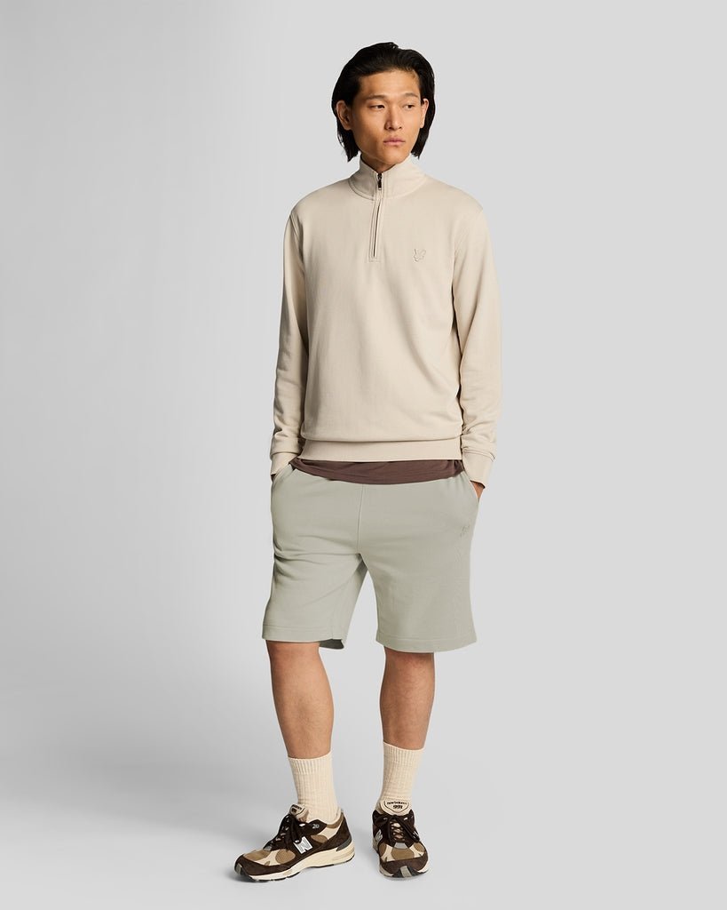 Lyle & Scott Sweatshorts aus superfeiner Baumwolle – Weidengrau