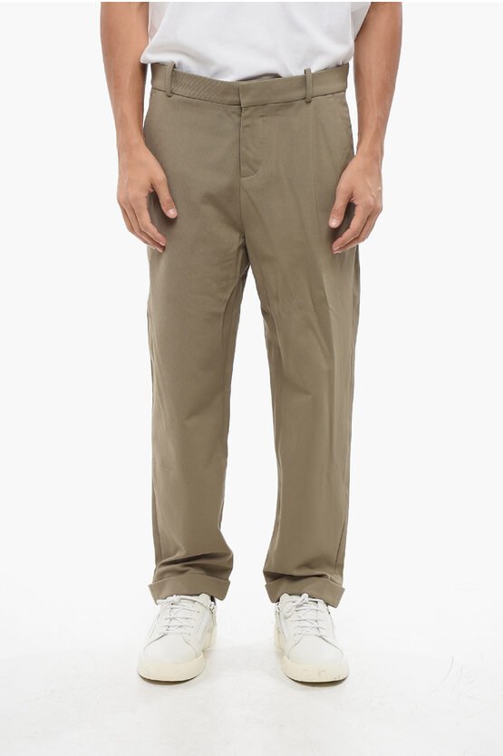 Gerade geschnittene Hose mit Bündchen am Saum in Grün