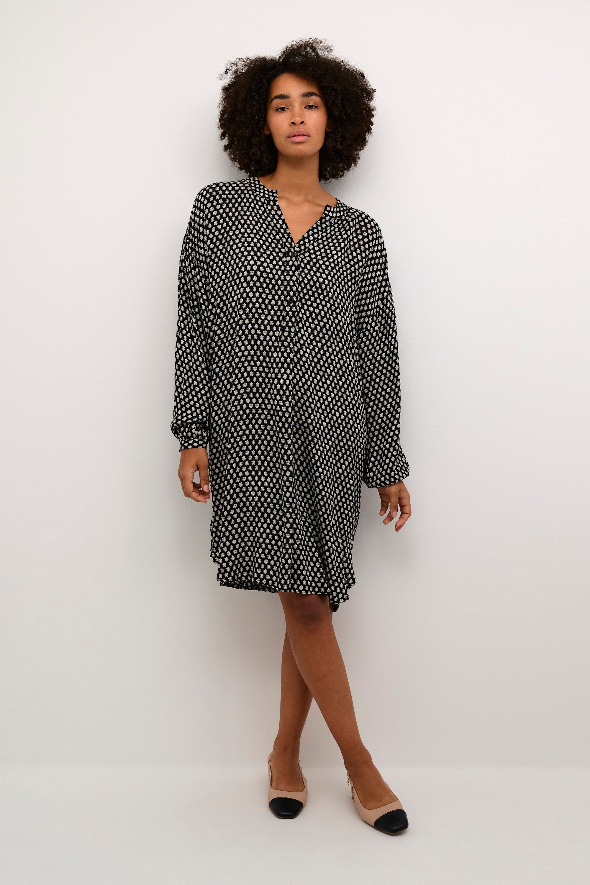 Kleid Oversize fit black multi