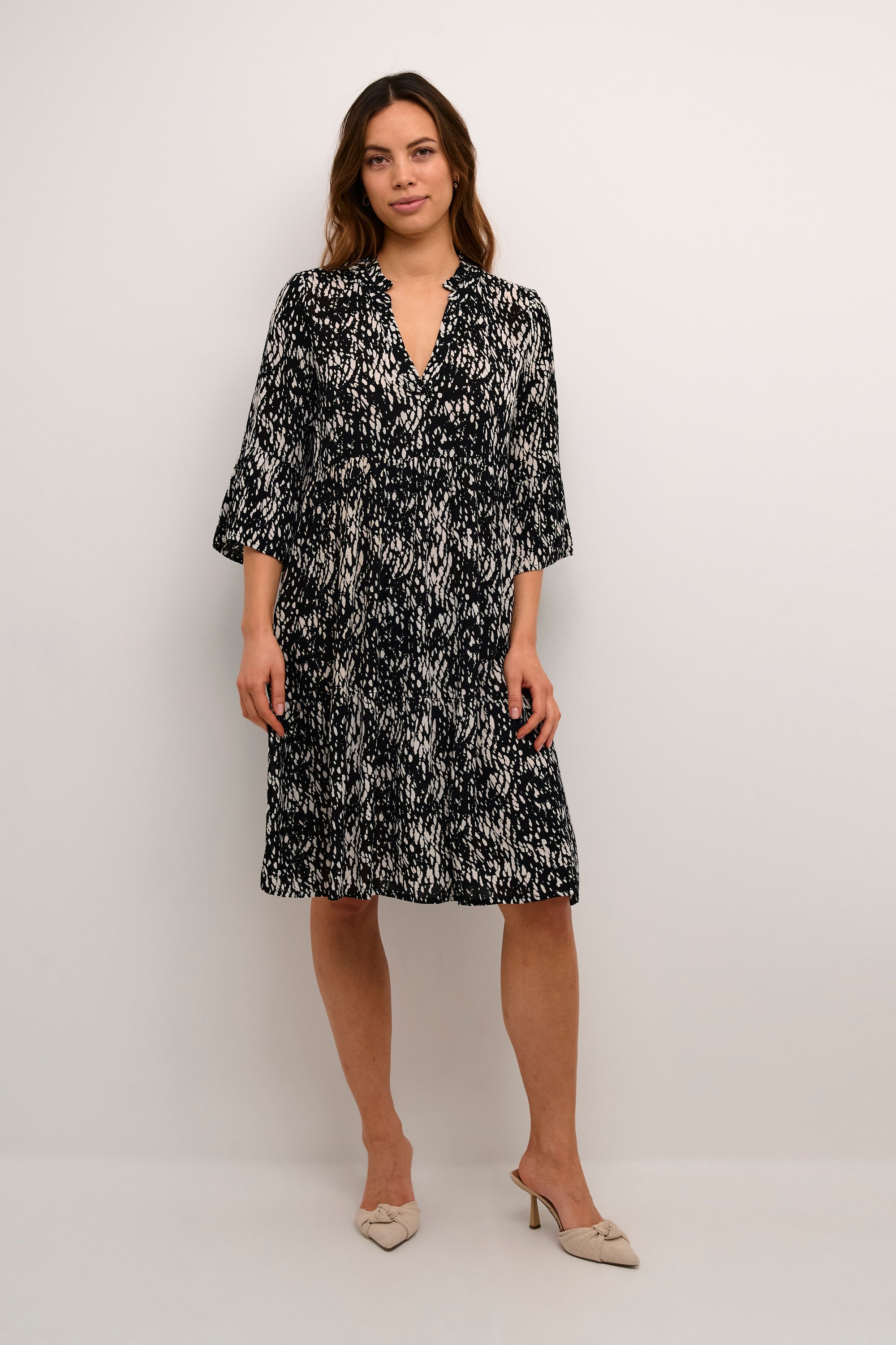 Kleid A-shape black white