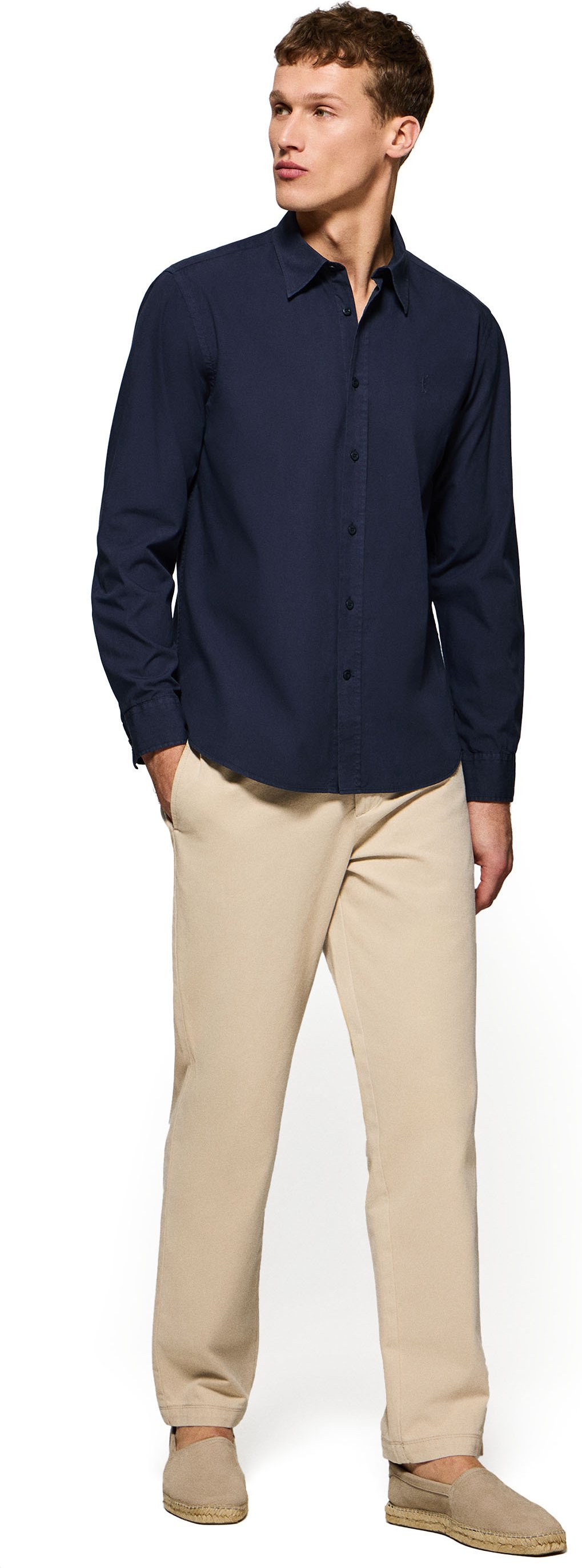 Hemd aus Garment Dyed Popeline marineblau mit Rigby Go Stickerei