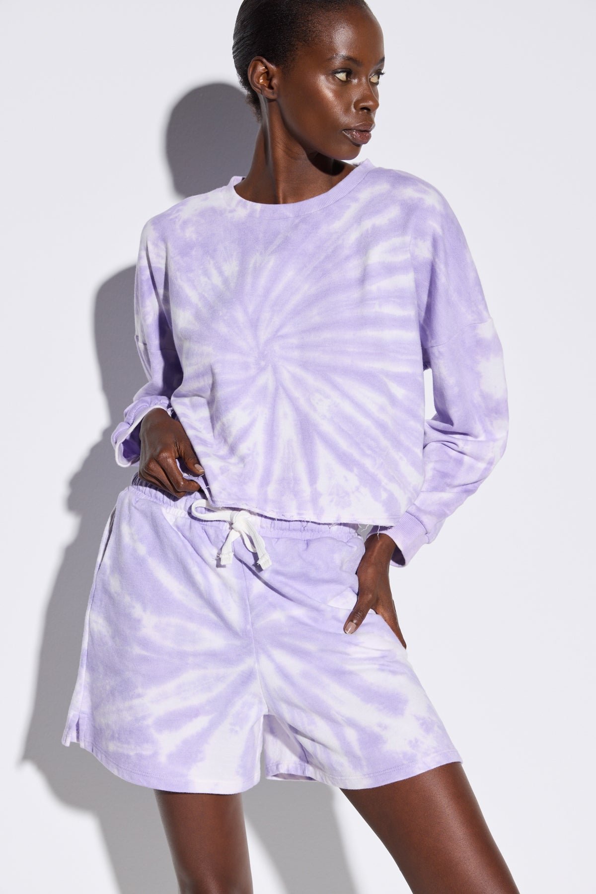 Sweatshirt mit Batikmuster