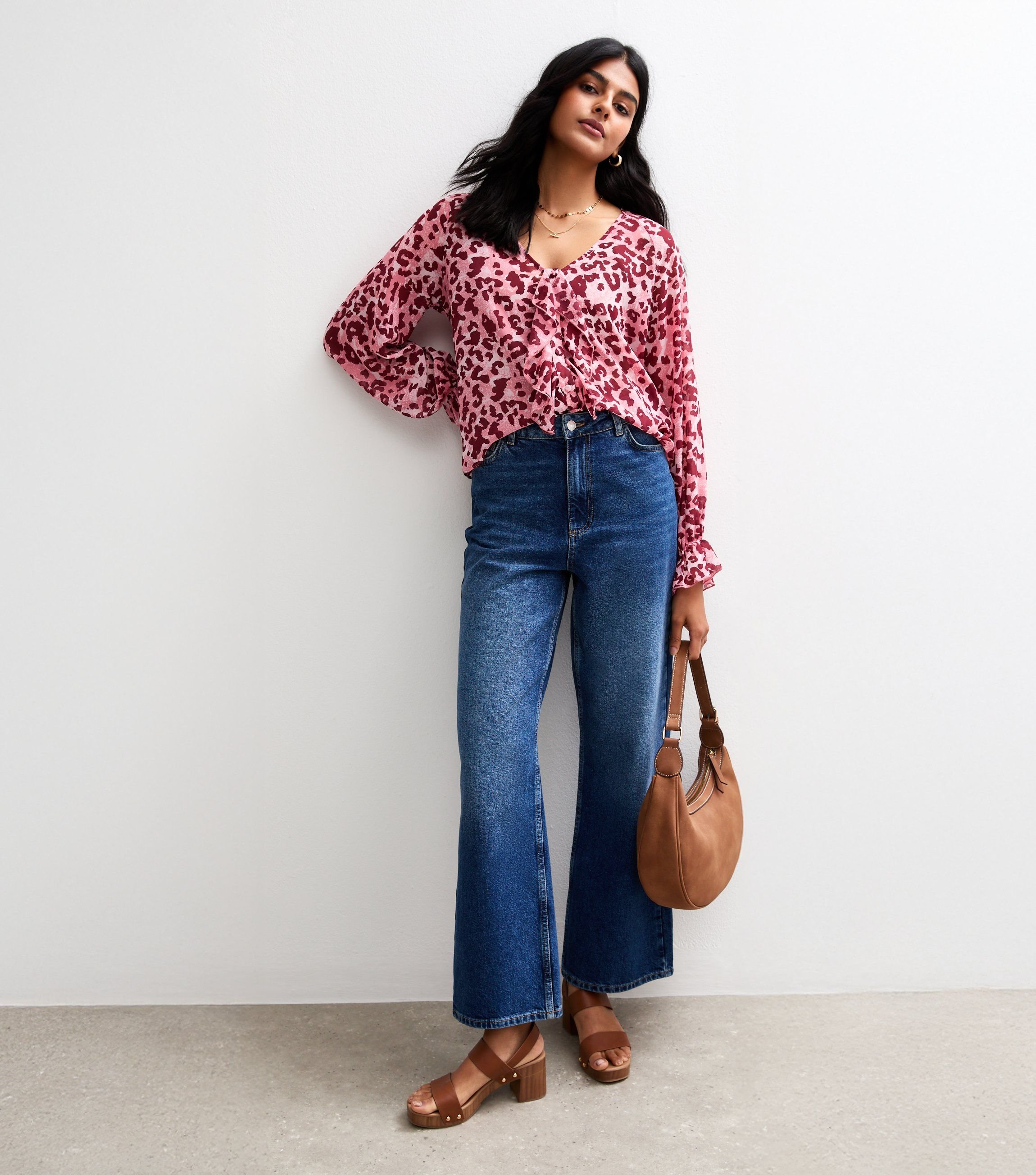 Rosa Chiffon-Bluse mit Tiermuster und Rüschen