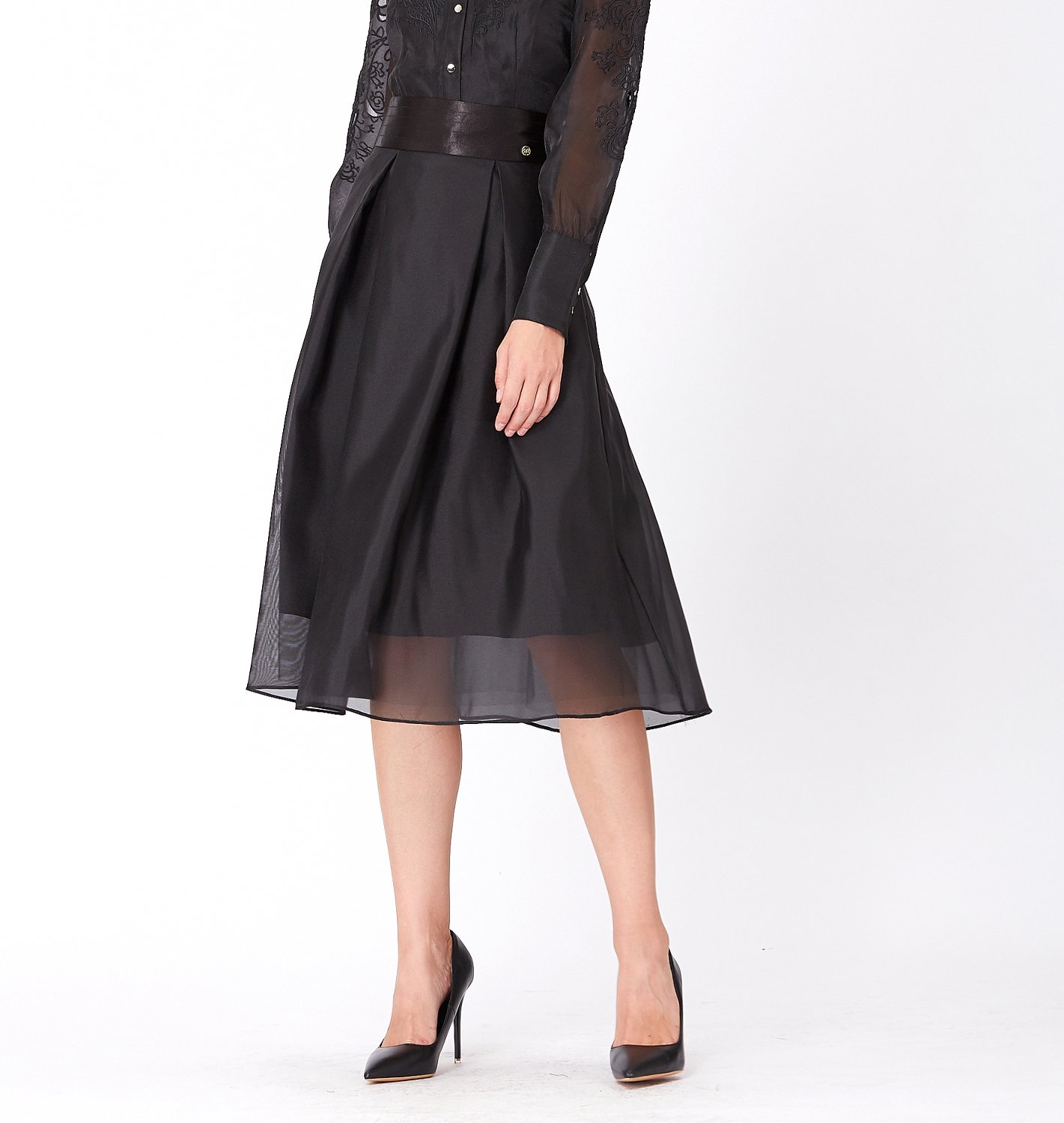 Ausgestellter Rock aus Organza und Satin