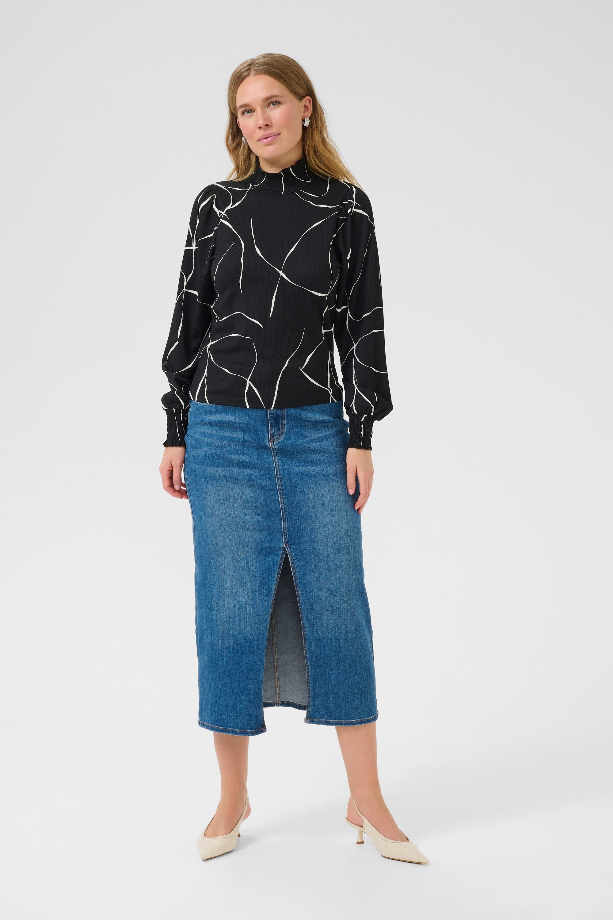 Langarm-Bluse Regular fit Black/Chalk Graphic Lines black