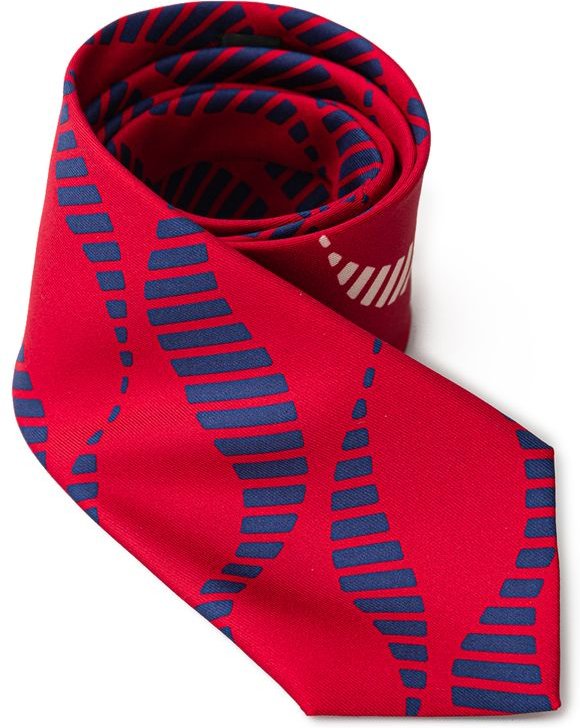 Rote Krawatte mit geometrischem Muster