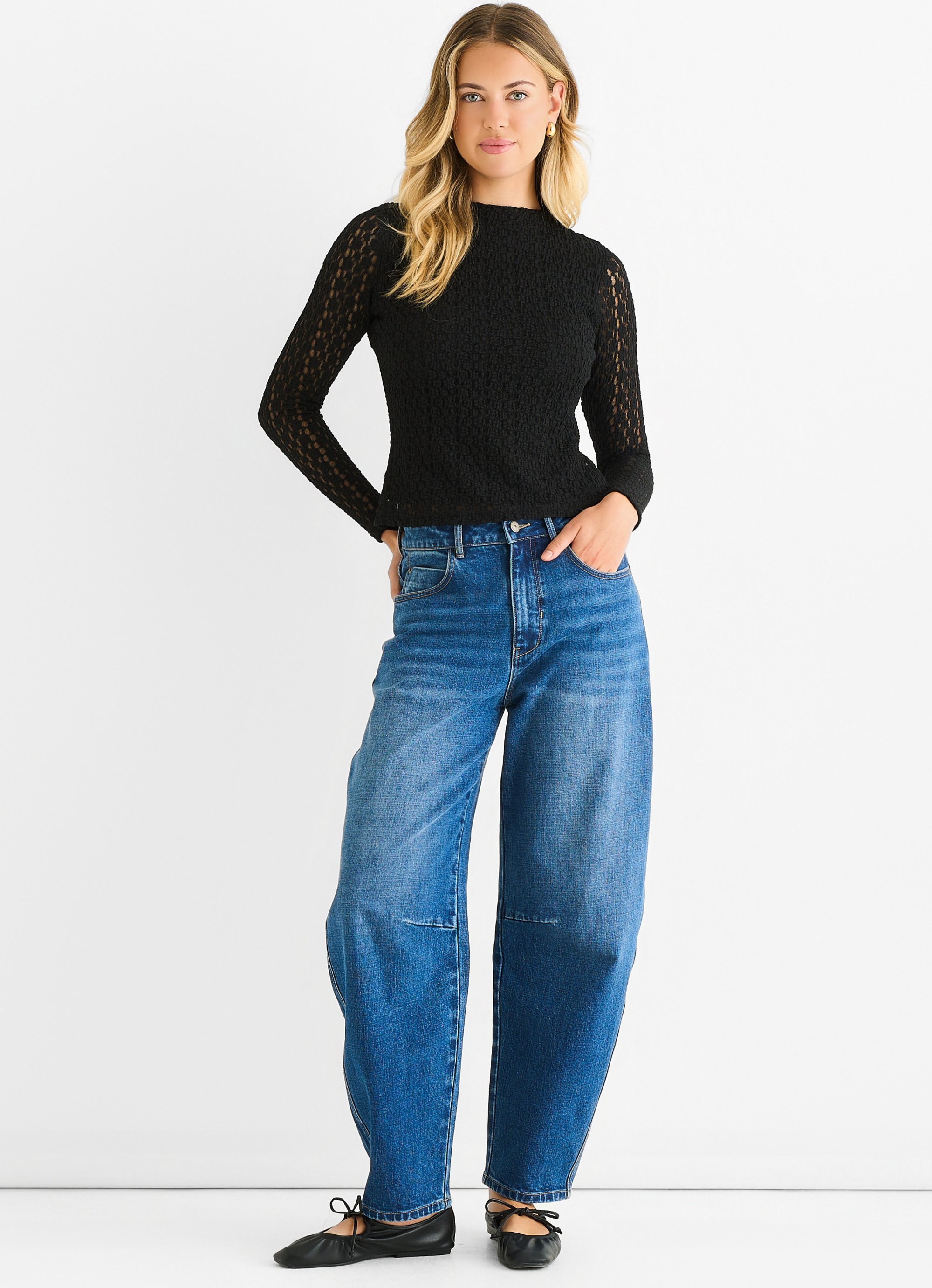 Schwarzes hochgeschlossenes Jersey-Spitzen-Top mit langen Ärmeln