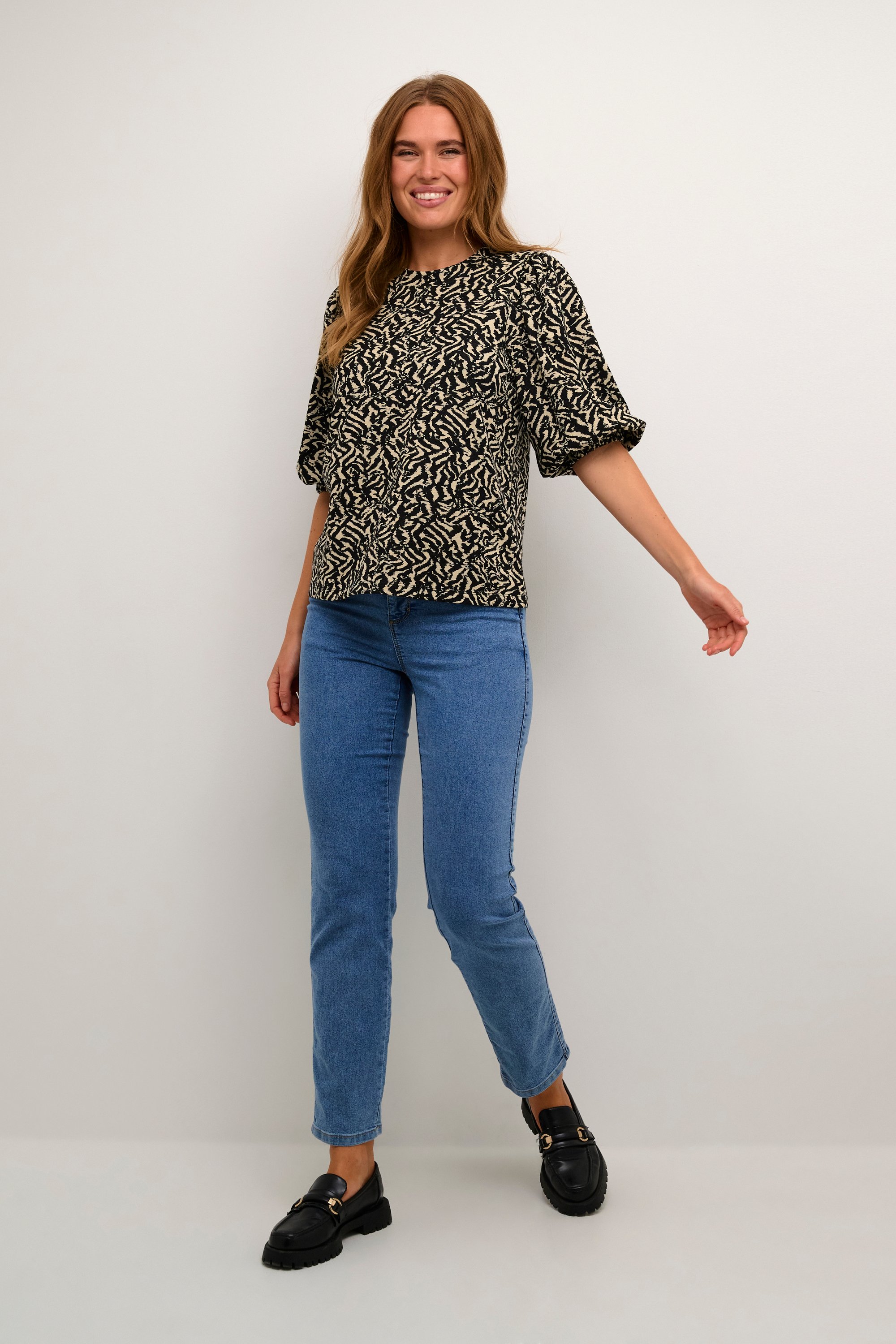 Thumbnail - Langarm-Shirt Regular fit Black/Off White Abstract Print black white