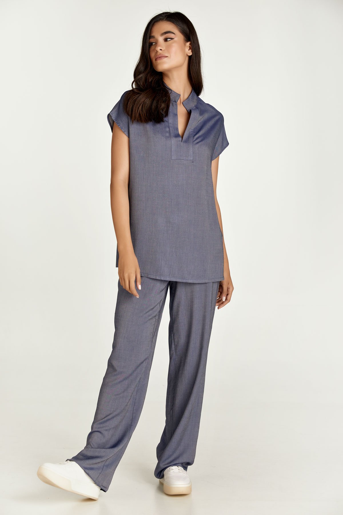 Blaues ärmelloses Top im Denim-Stil