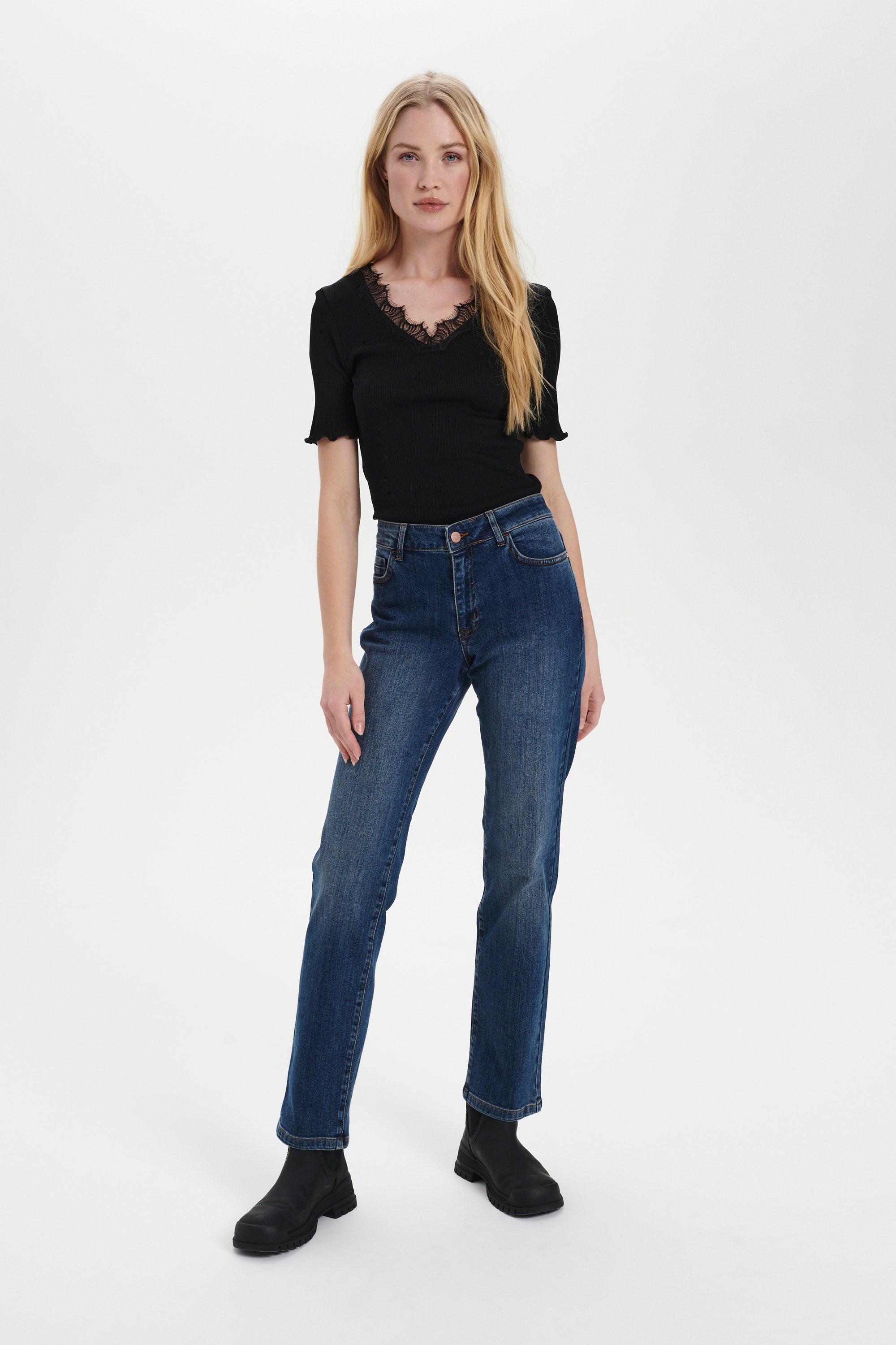 T-shirt Classic fit black