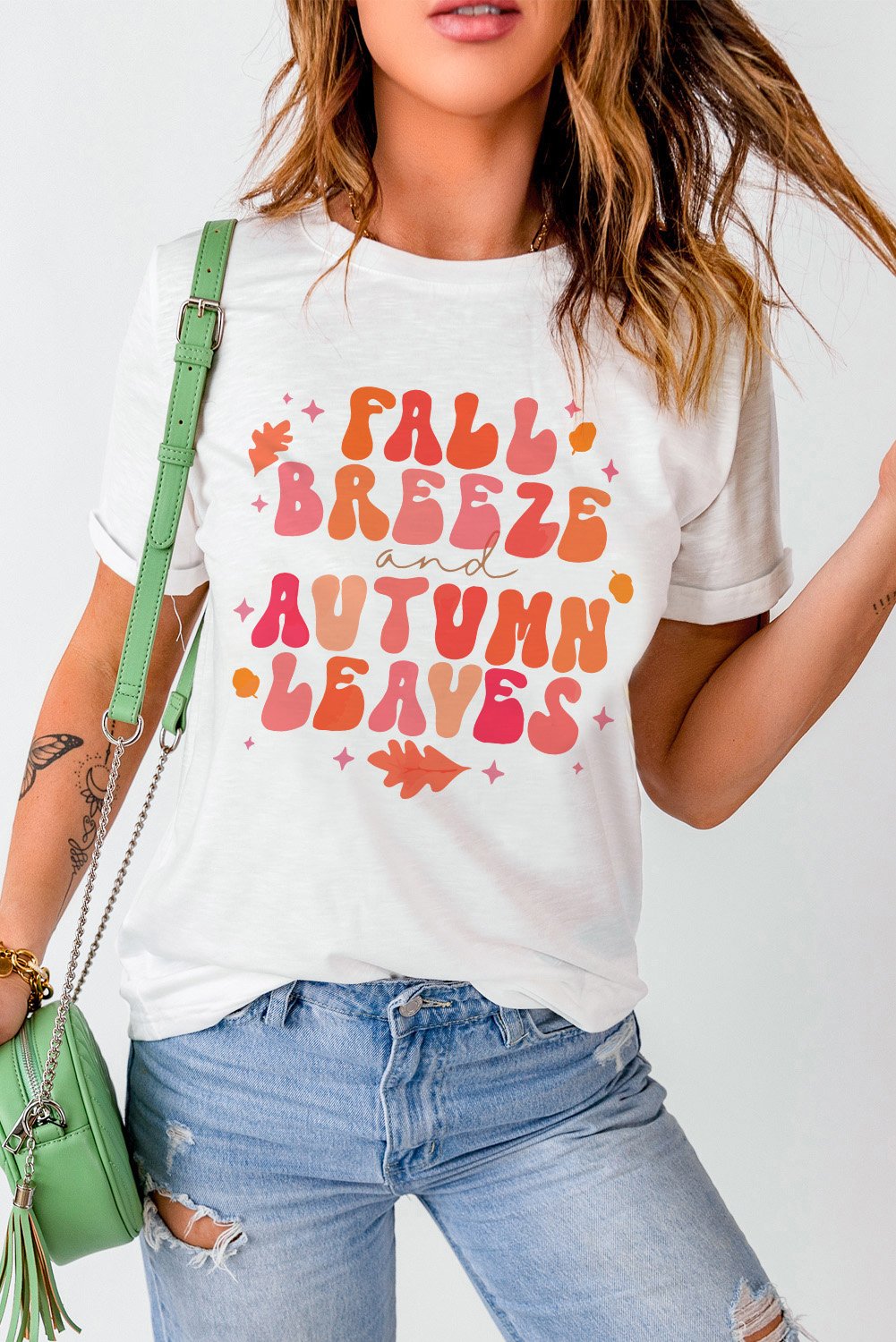 Weißes Herbstbreeze und Herbstblätter Grafik T-Shirt
