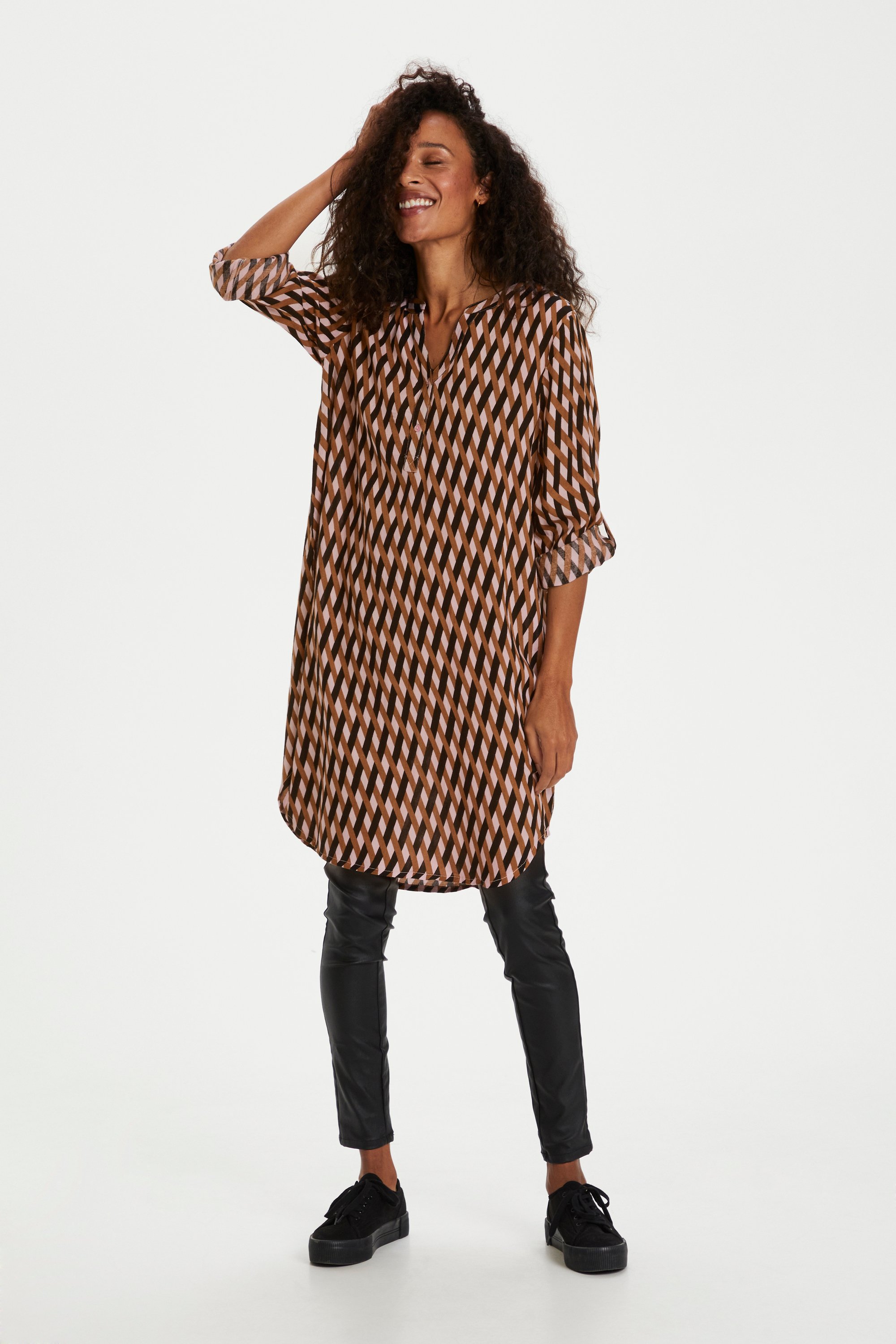 Kleid Regular fit multicolour