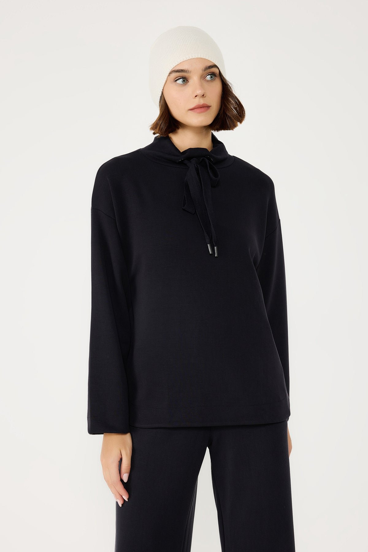 Blaue Kapuzenpullover