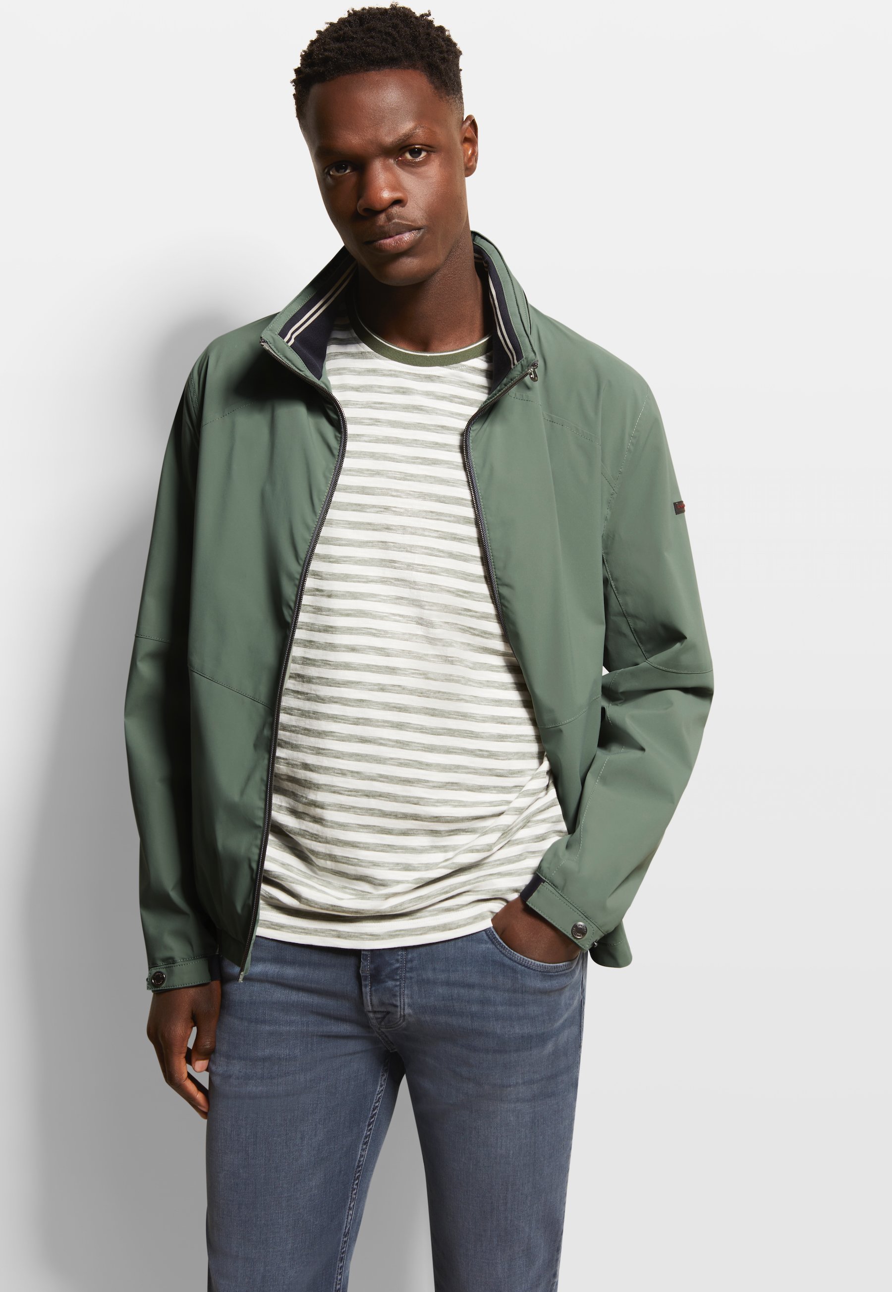 Thumbnail - Bugatti Herren Blouson mit einrollbarer Kapuze