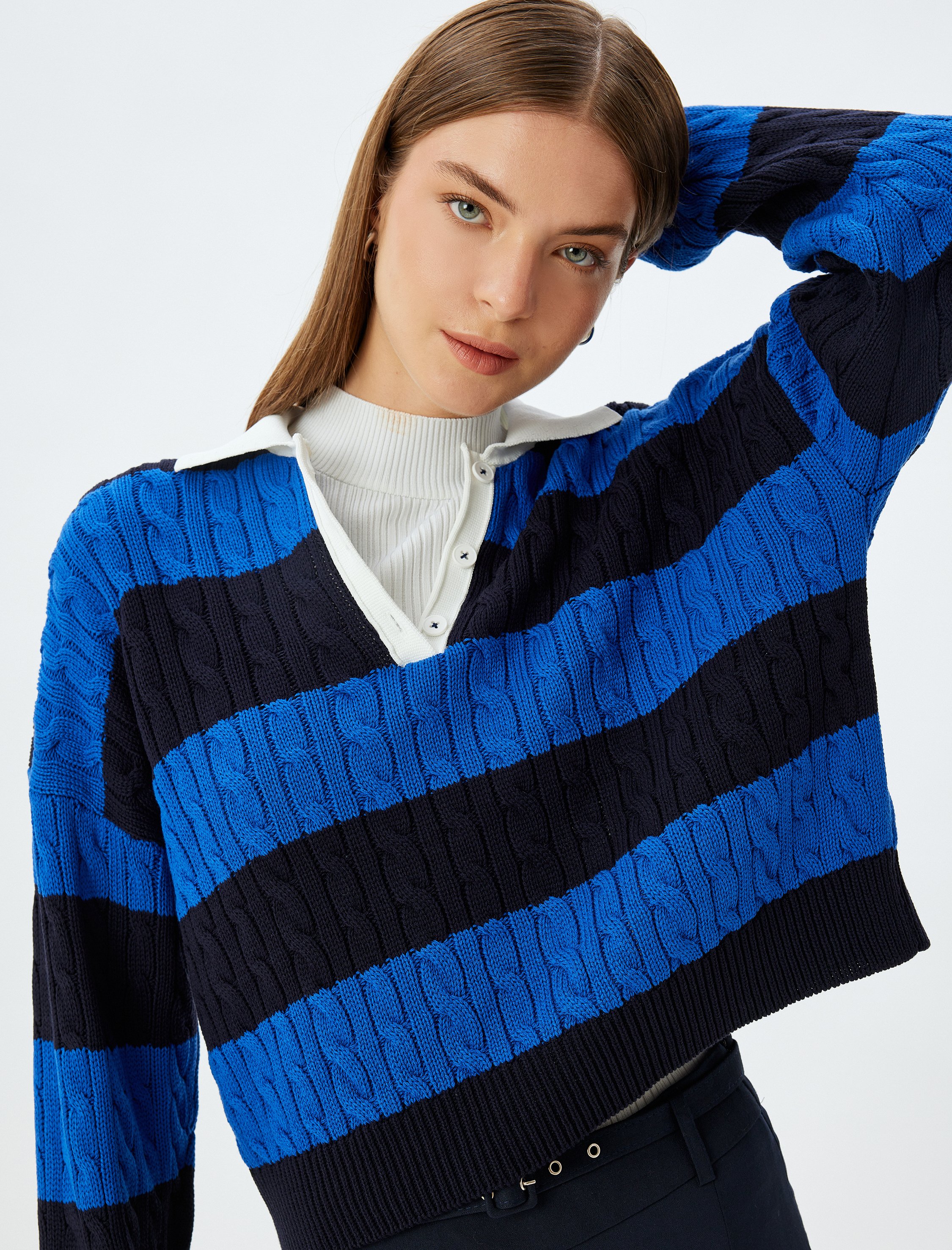 Thumbnail - Koton Sweater Polokragen Mit Knöpfen Sweater