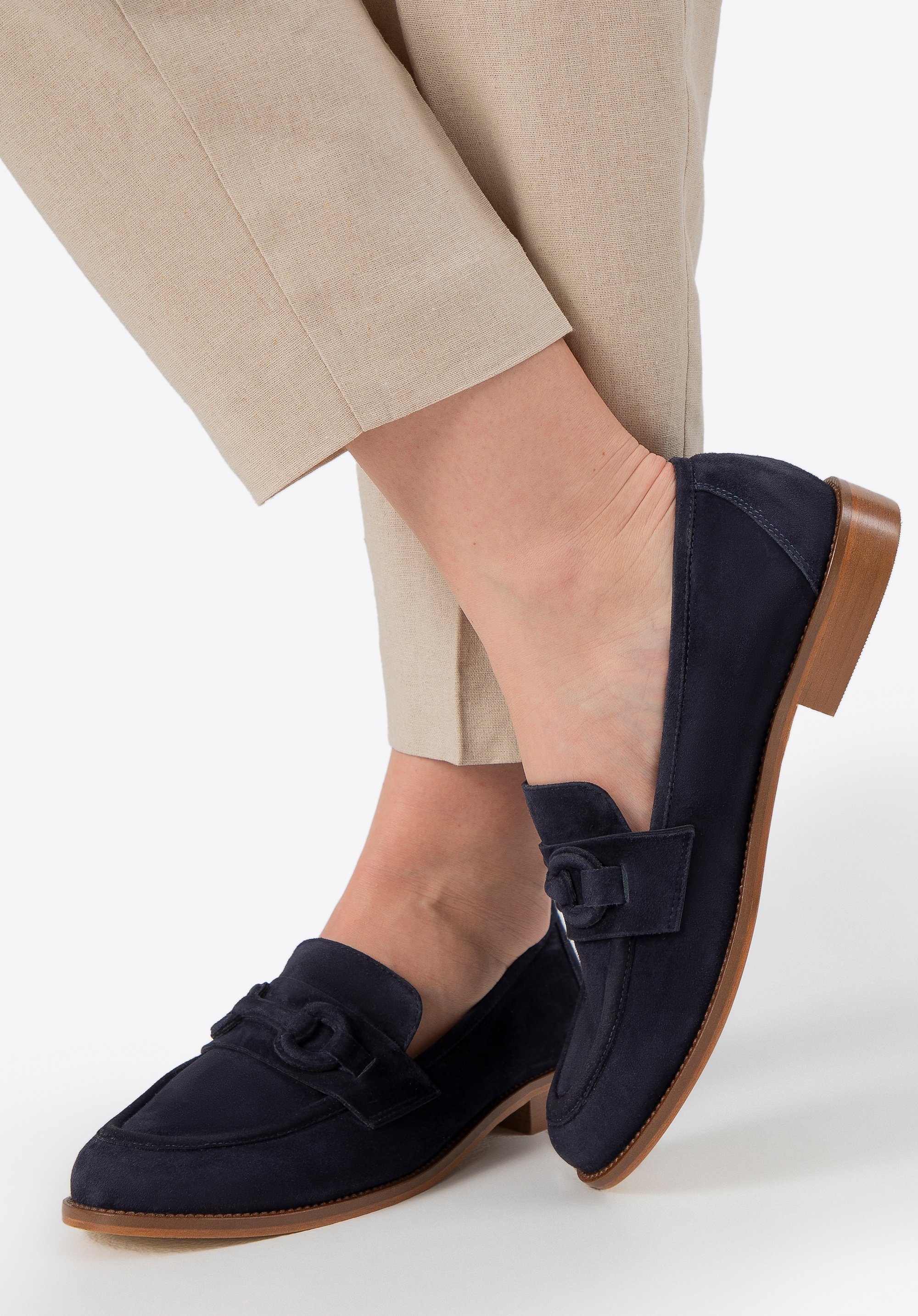 Wittchen Damen-Mokassins aus echtem Leder mit dezenter Schnalle, marineblau