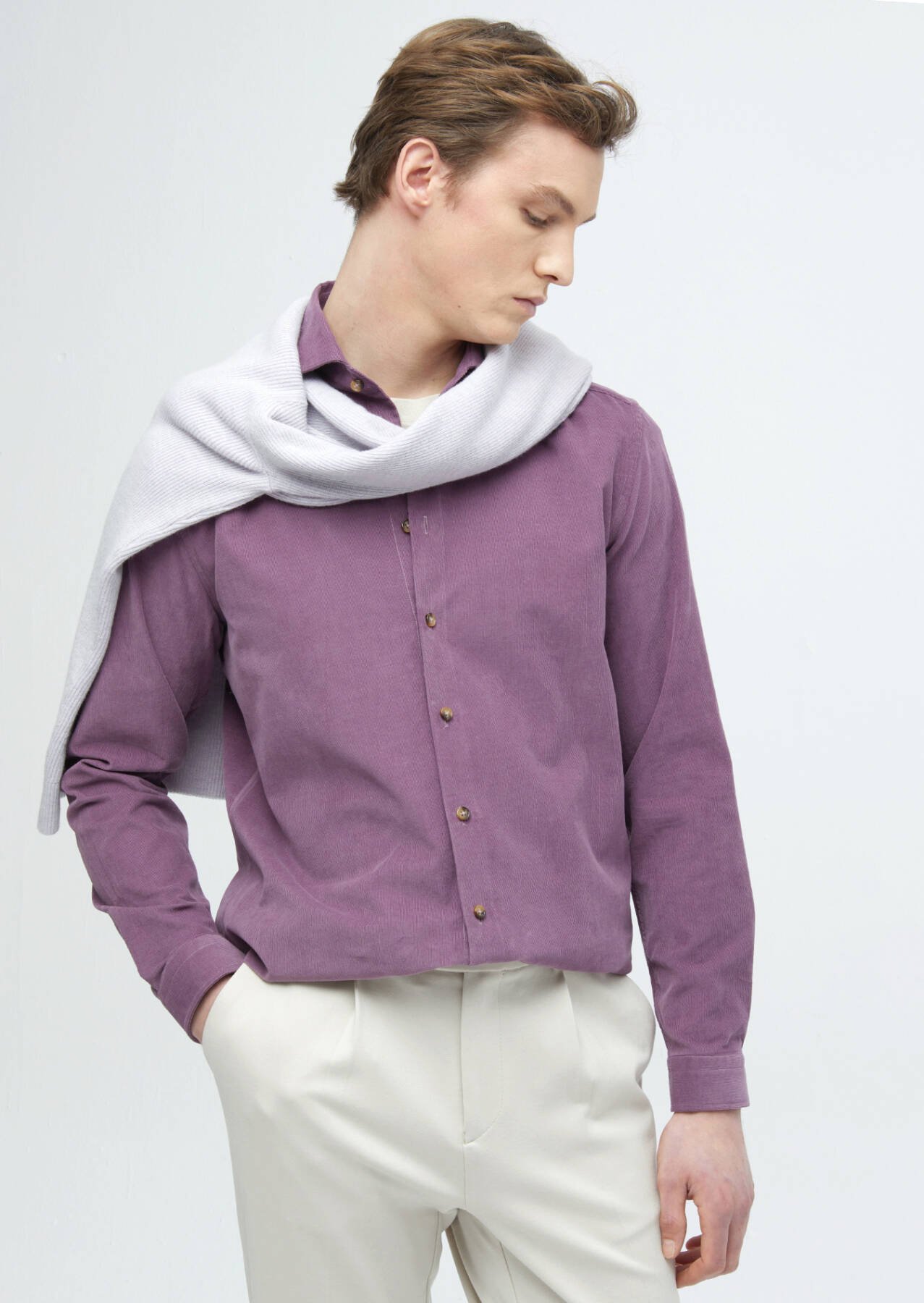 Schlichtes, lässig geschnittenes, gewebtes Alltagshemd aus 100 % Baumwolle