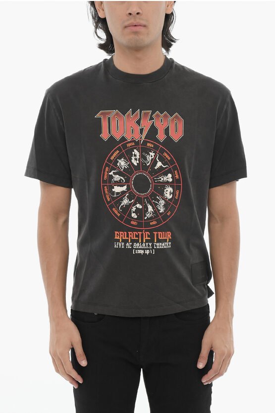 Bedrucktes TOKYO GALACTIC TOUR T-Shirt mit Rundhalsausschnitt in Schwarz