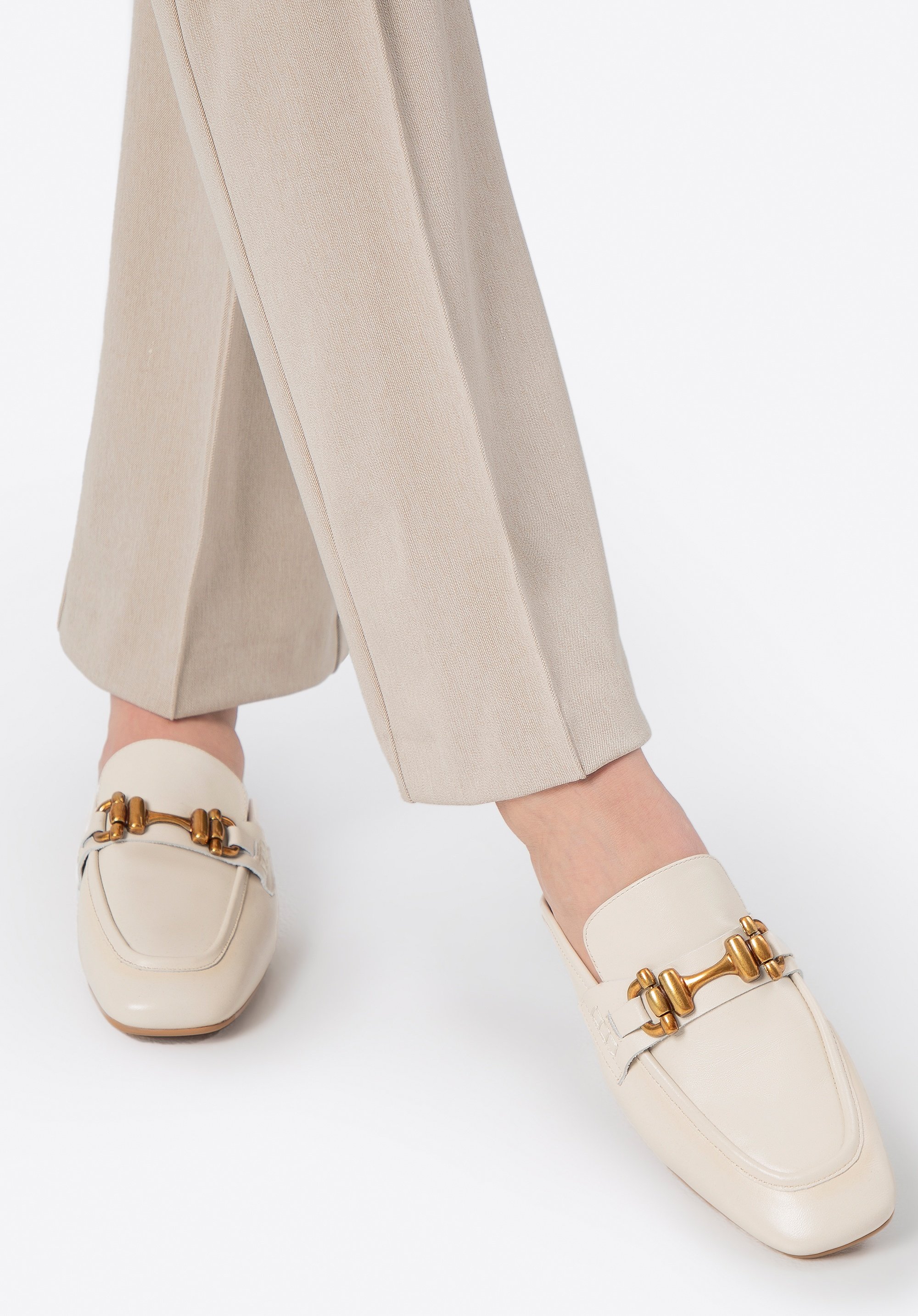 Wittchen Damen-Ledermokassins mit Schnalle, cremefarbenes Naturleder