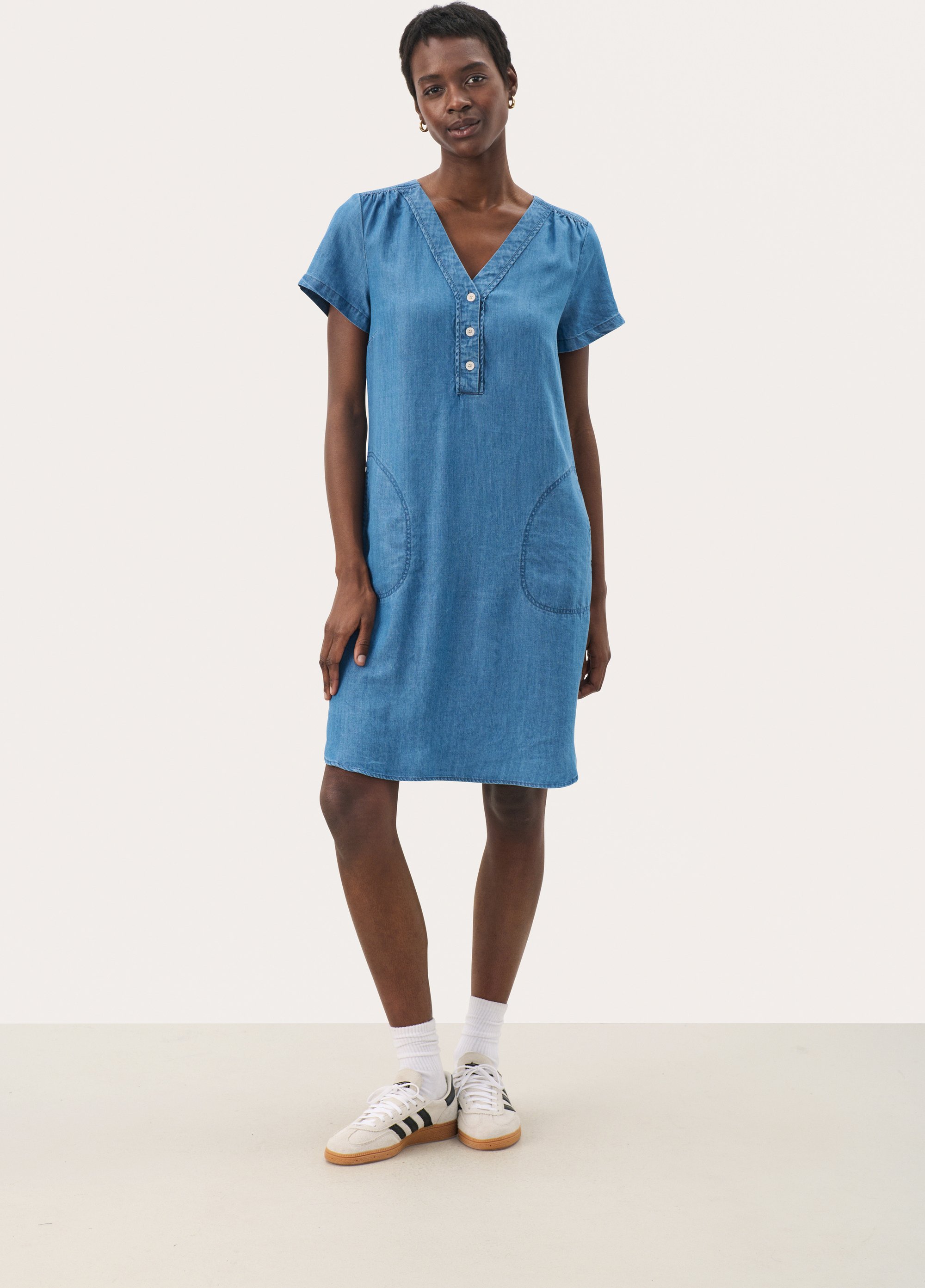 Kleid Feminine Form blue