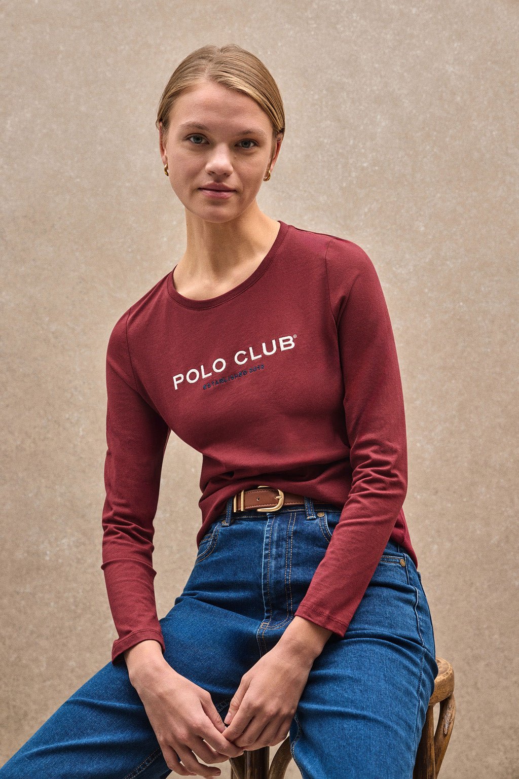 T-Shirt granatrot mit langen Ärmeln und gesticktem Logo Established 2012 Polo Club