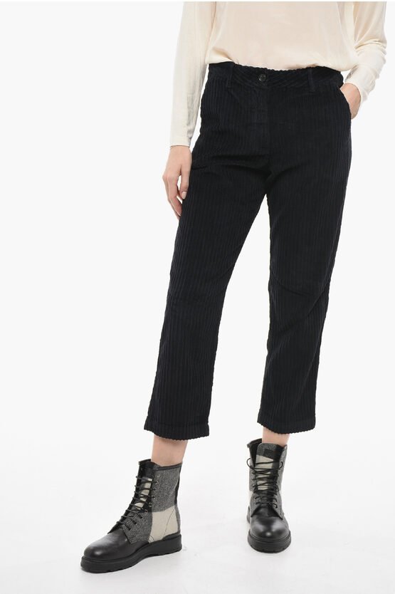 Cord-Crop-Hose mit Tapered Fit in Schwarz