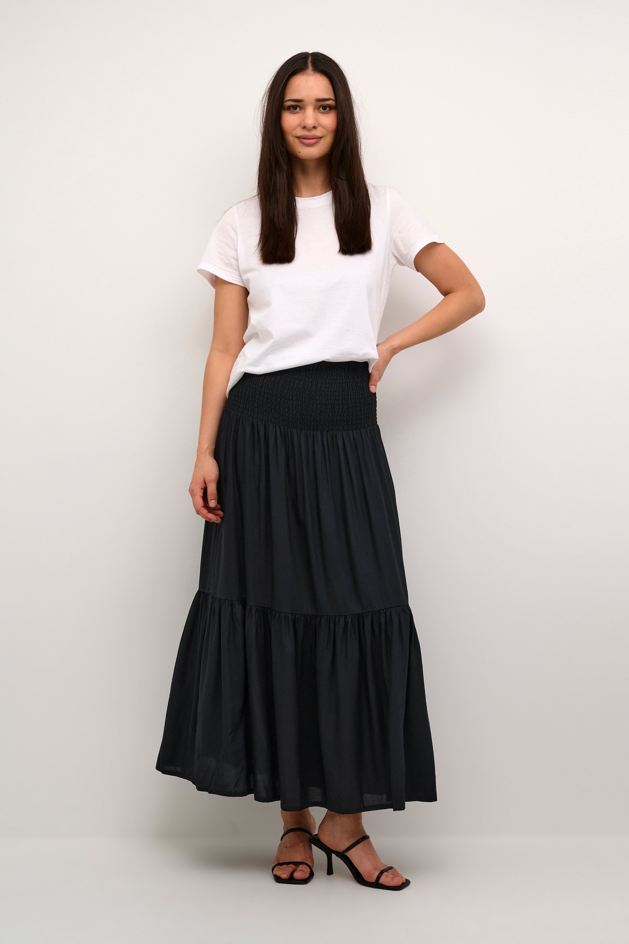 Rock A-shape Black