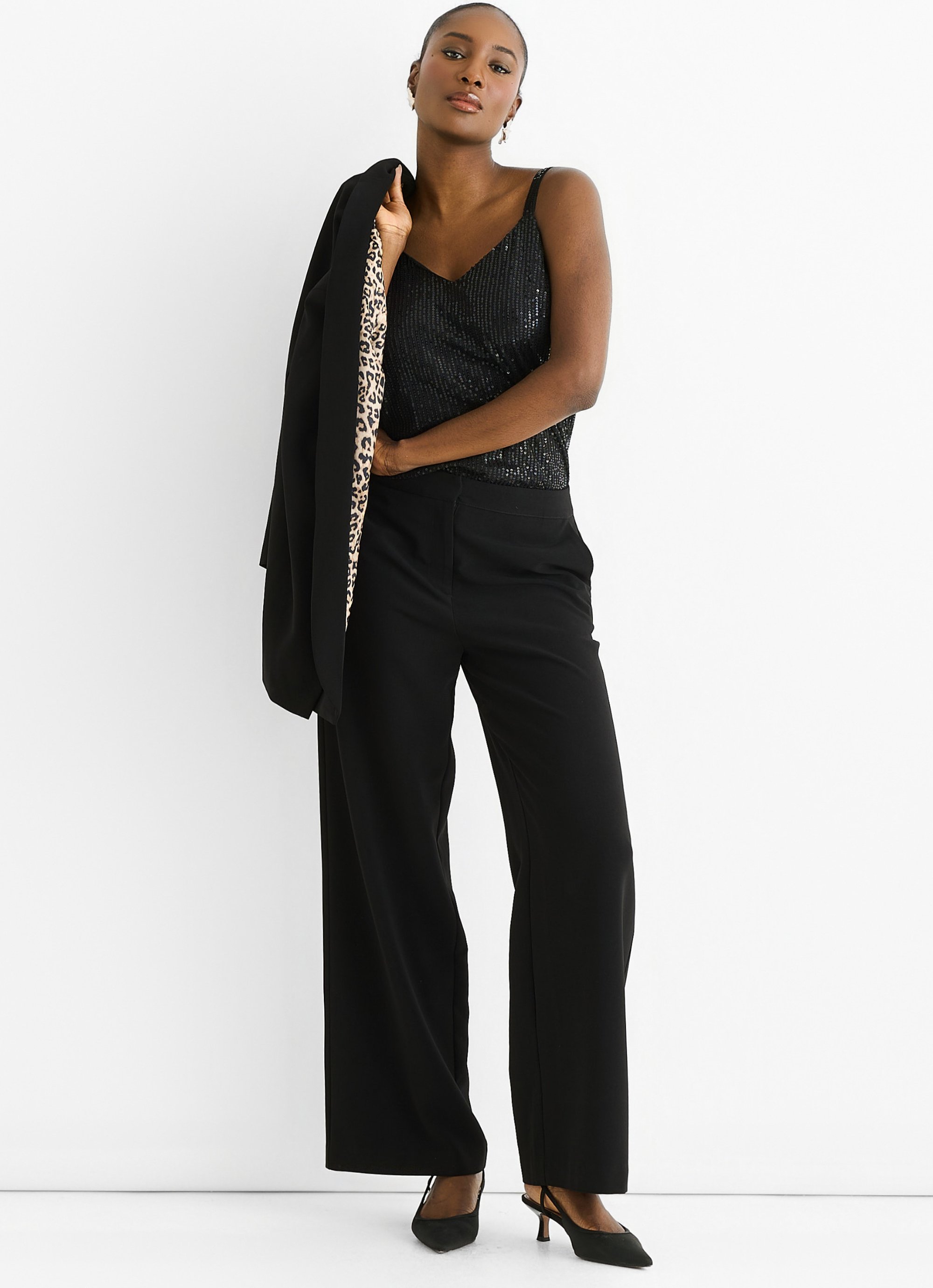 Schwarzes kontrastierendes Tierfutter Tailoring Cape Blazer