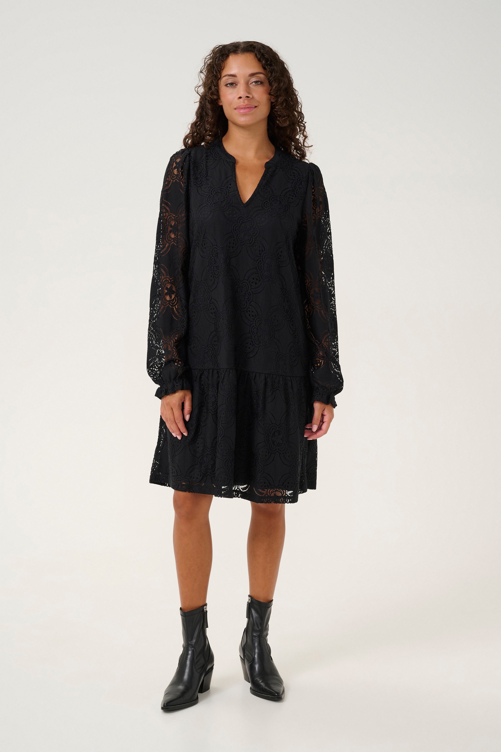 Kleid Relaxed fit black