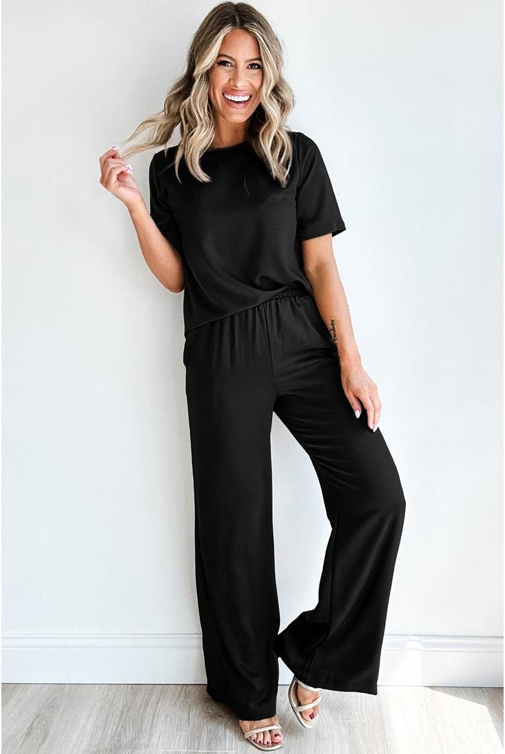 Thumbnail - Azura Exchange Schwarzes T-Shirt mit einfarbigem Design 2-teiliges Set mit weiter Hose