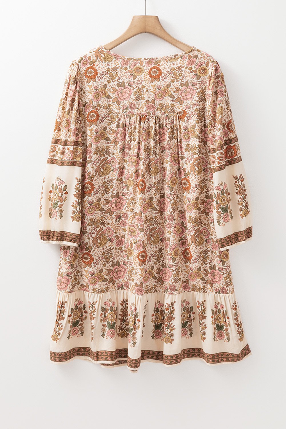 Thumbnail - Aprikosen-Blumenmuster Fransen-Drawstring V-Ausschnitt Lockeres Mini-Kleid