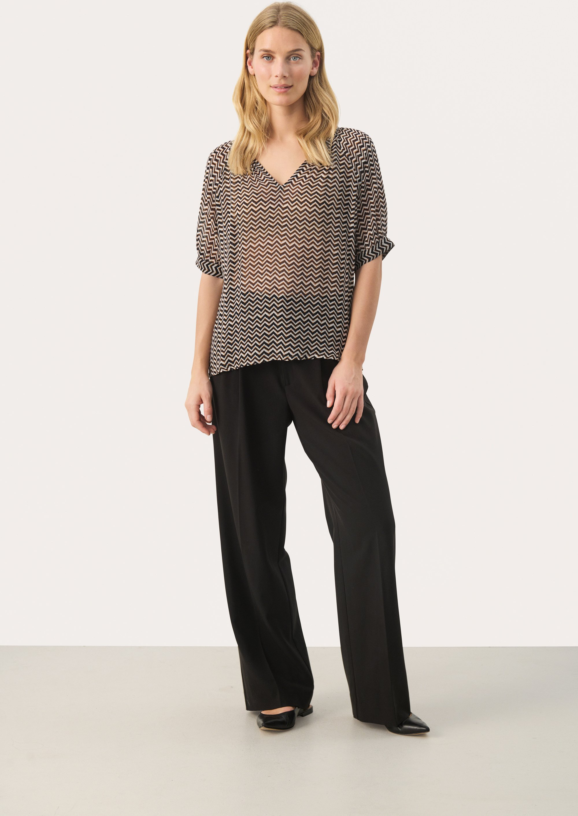 Kurzarm-Bluse Relaxed fit Small Black Zig Zag print black multi