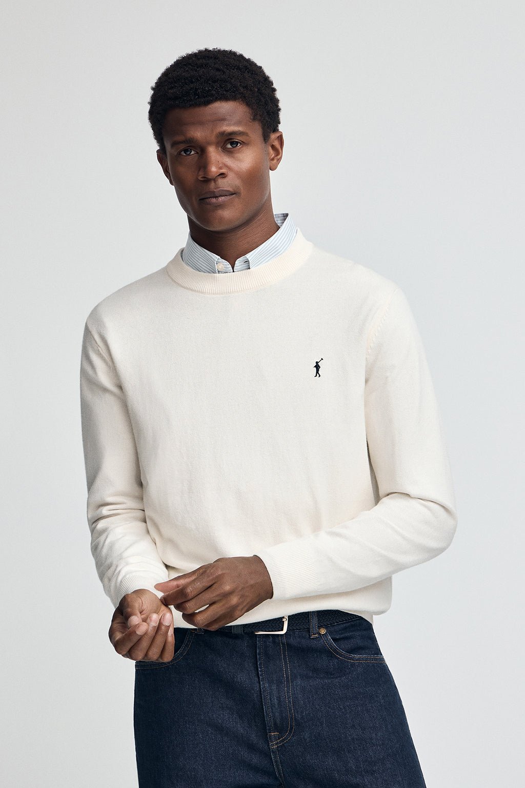 Pullover ecru aus Wollgemisch mit gesticktem Rigby Go-Logo