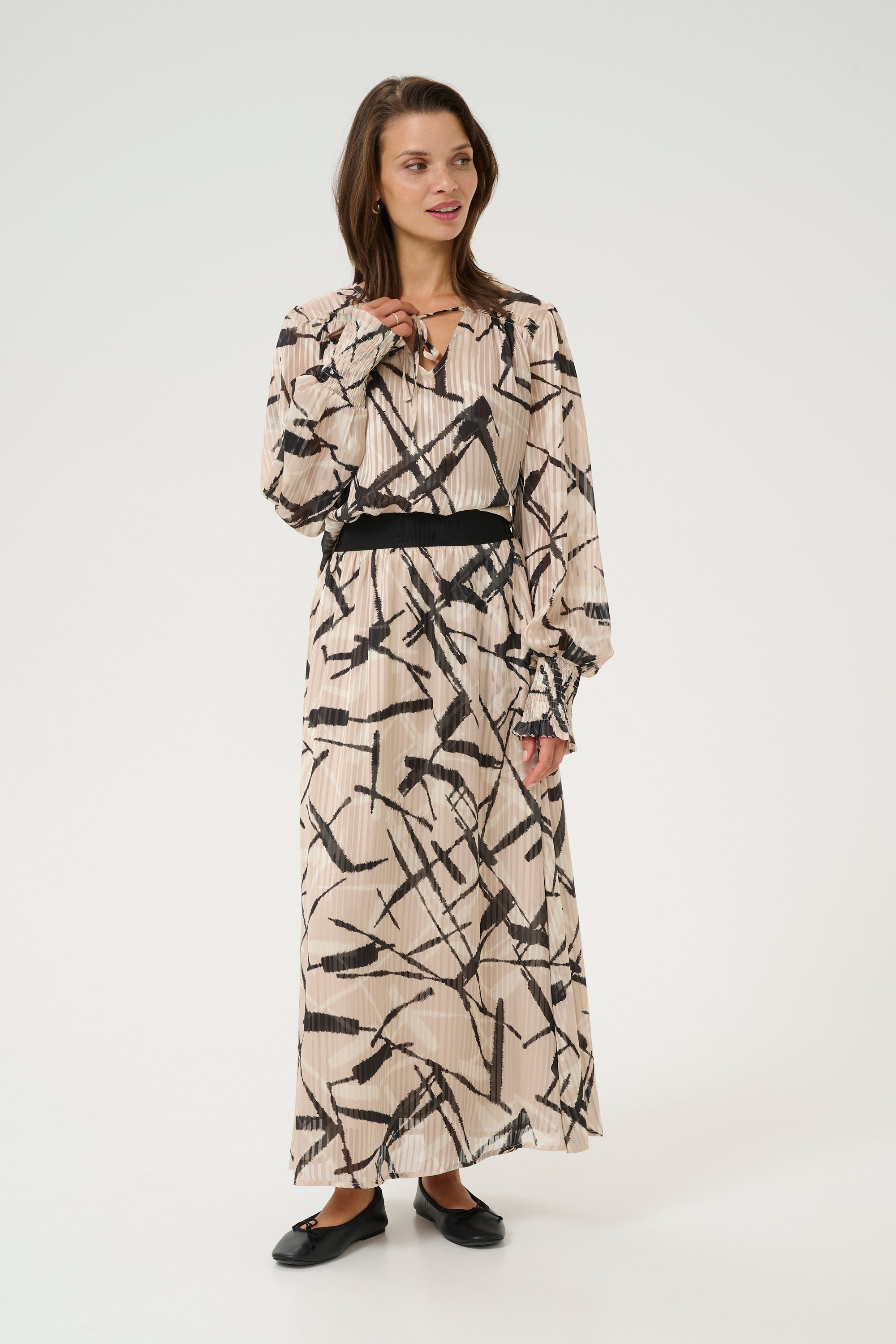 Thumbnail - Langarm-Bluse Regular fit Feather Gray/Black Graphic blue grey multi