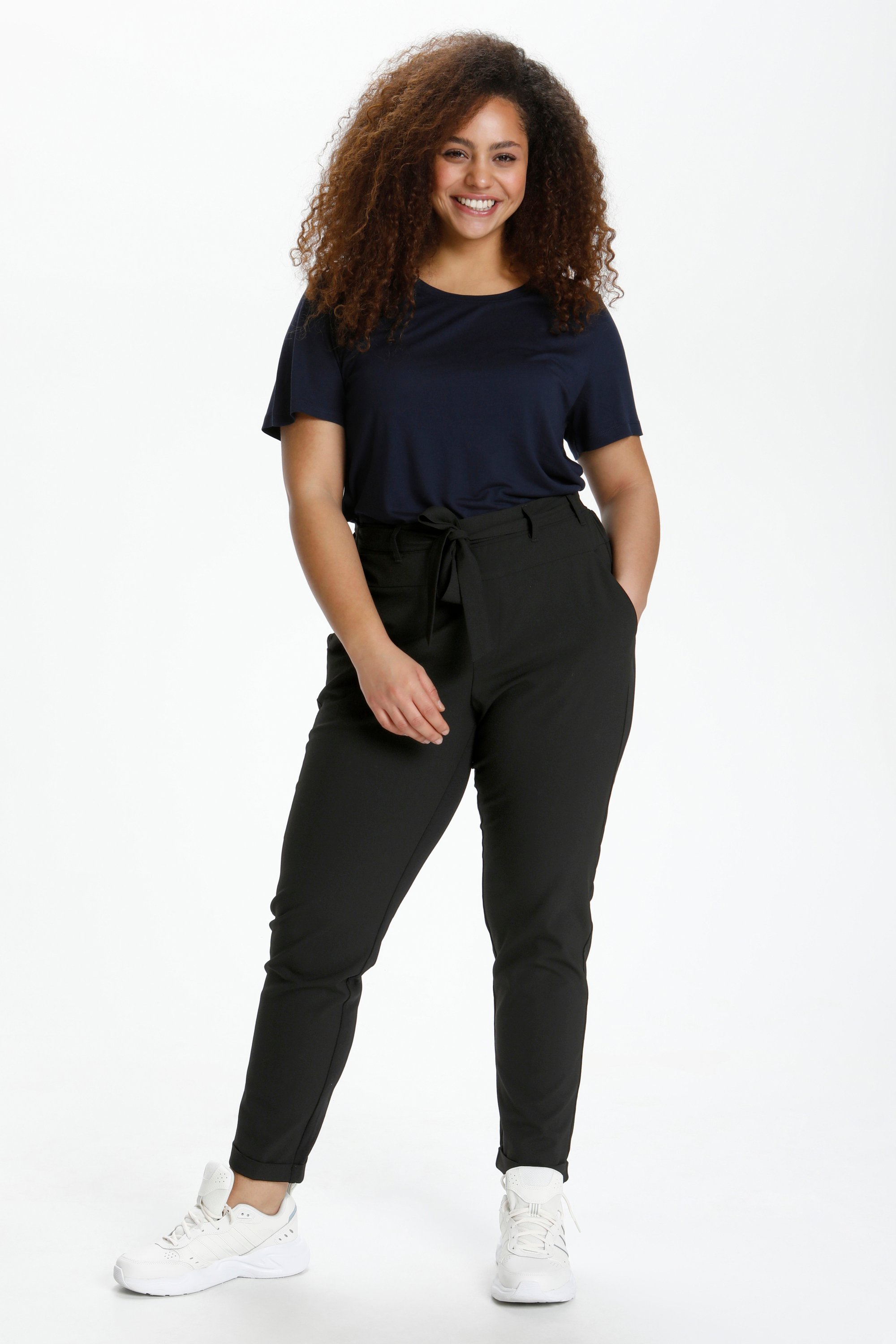 Hoseanzug Reguläre Passform Schwarz Tief black