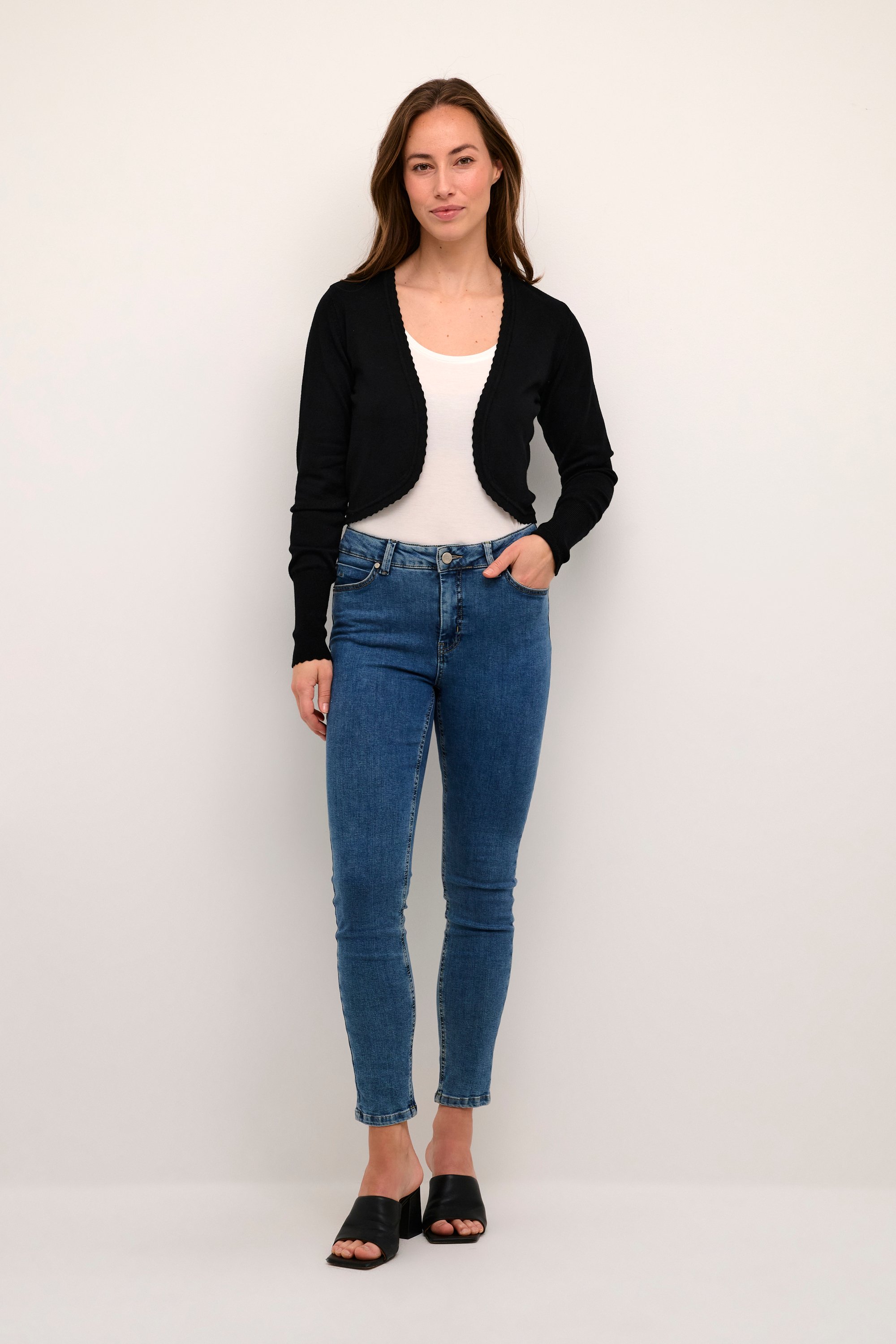 Strickjacke Klassischer Schnitt black