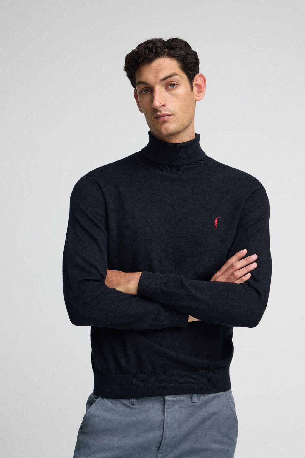 Rollkragenpullover marineblau aus Wollgemisch mit gesticktem Rigby Go-Logo