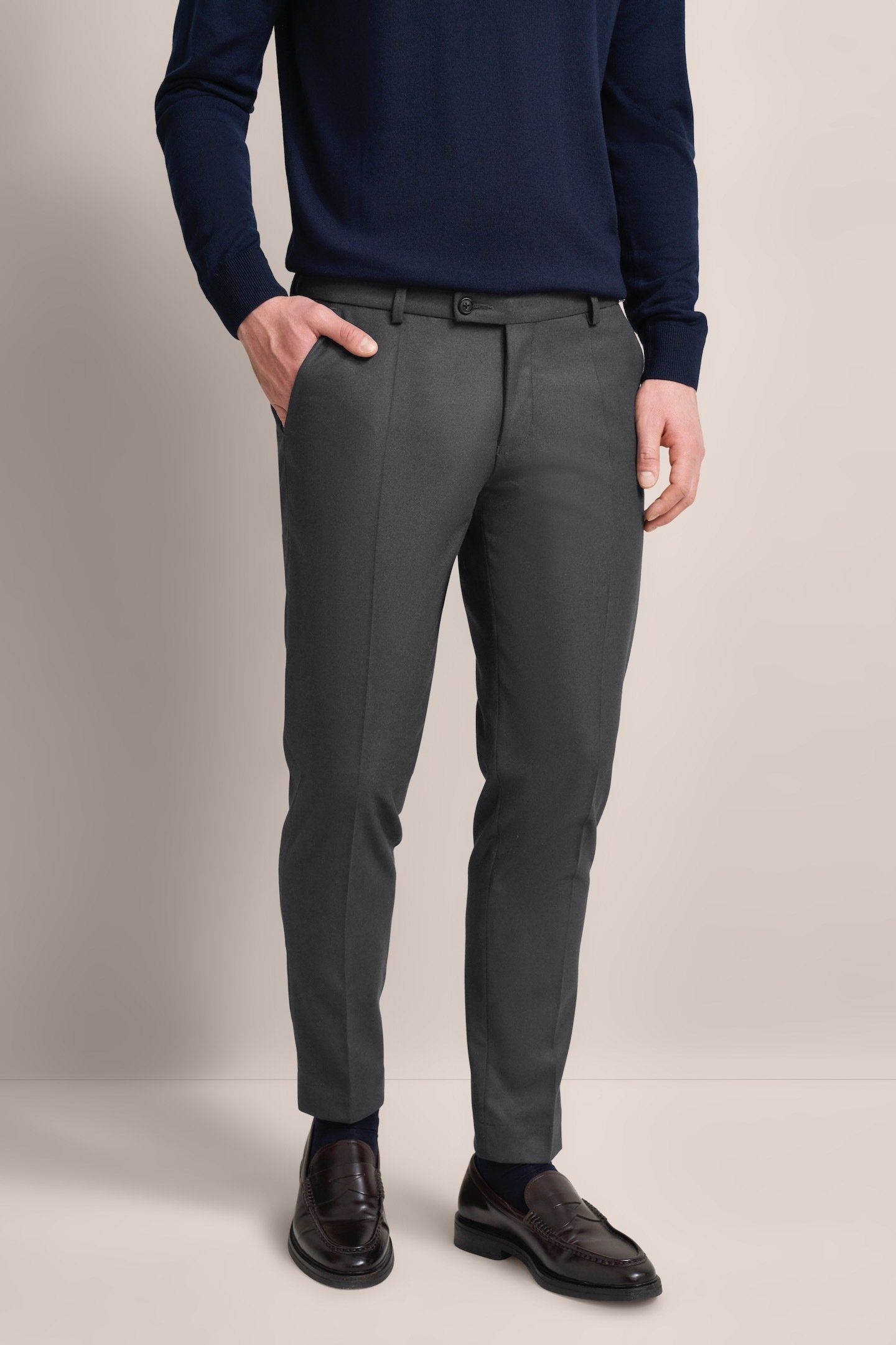 Thumbnail - Bugatti Herren Freizeithose mit moderner Form