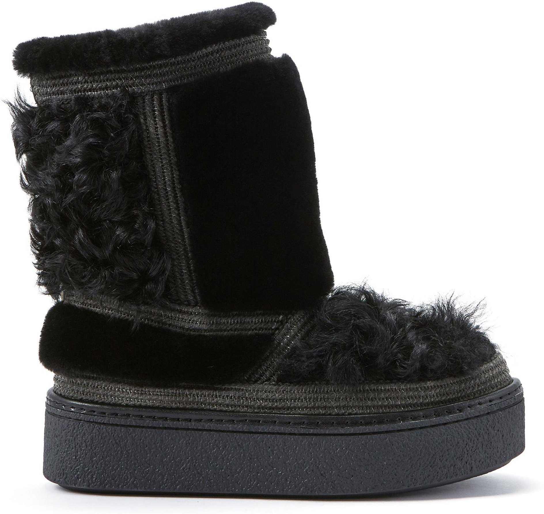 Njorde Schwarze Stiefel