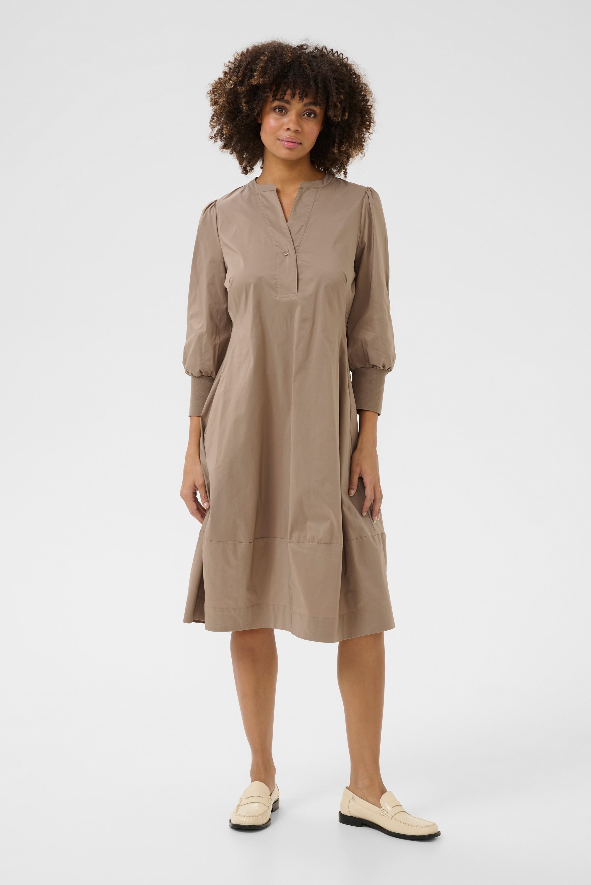 Thumbnail - Kleid Feminine beige