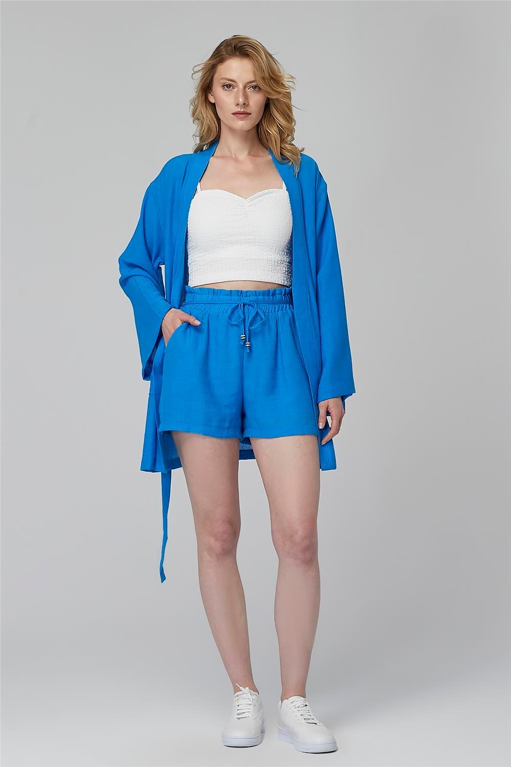 : Belted TunicGürtel-Tunika mit Falten - German: Gürtel-Tunika