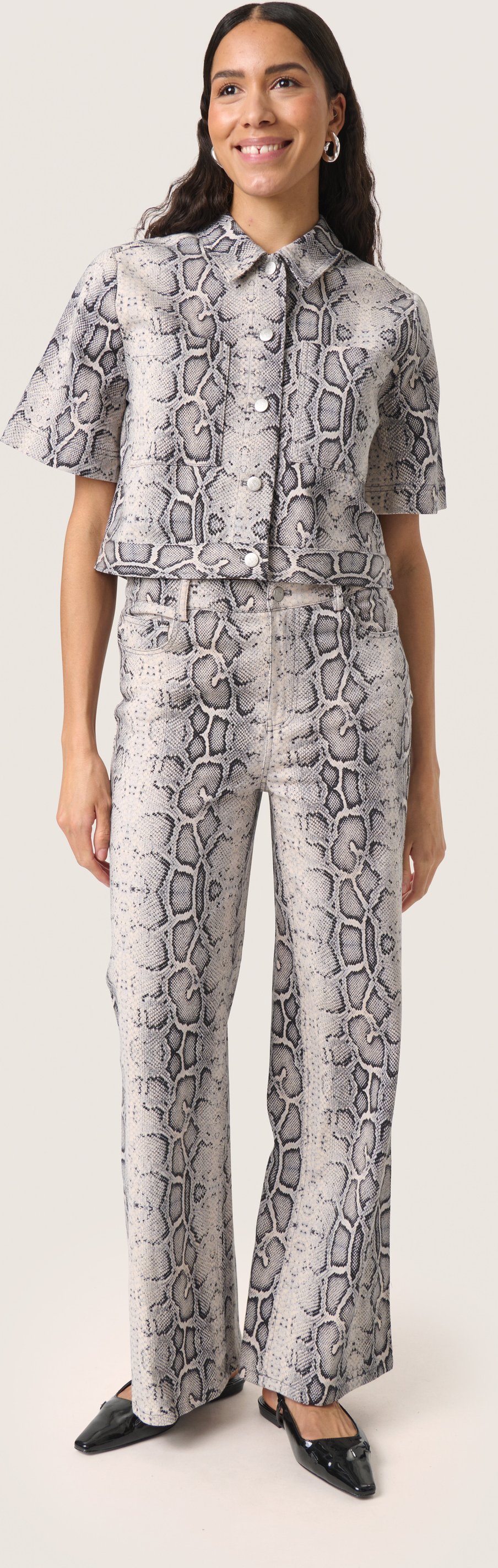 Thumbnail - Pants Suiting Gerade Passform Grey Snake Print grey